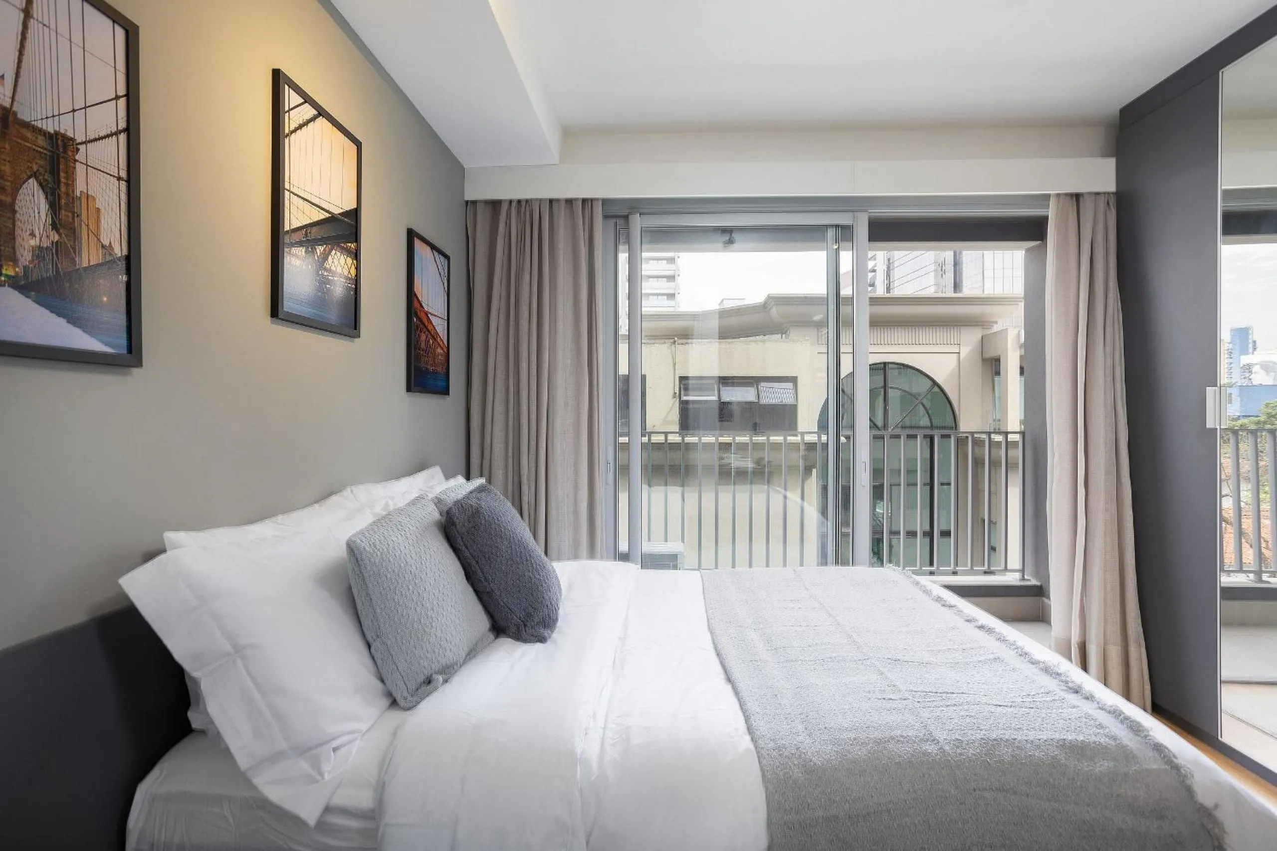 Bedroom, Bed in Ventura Pinheiros