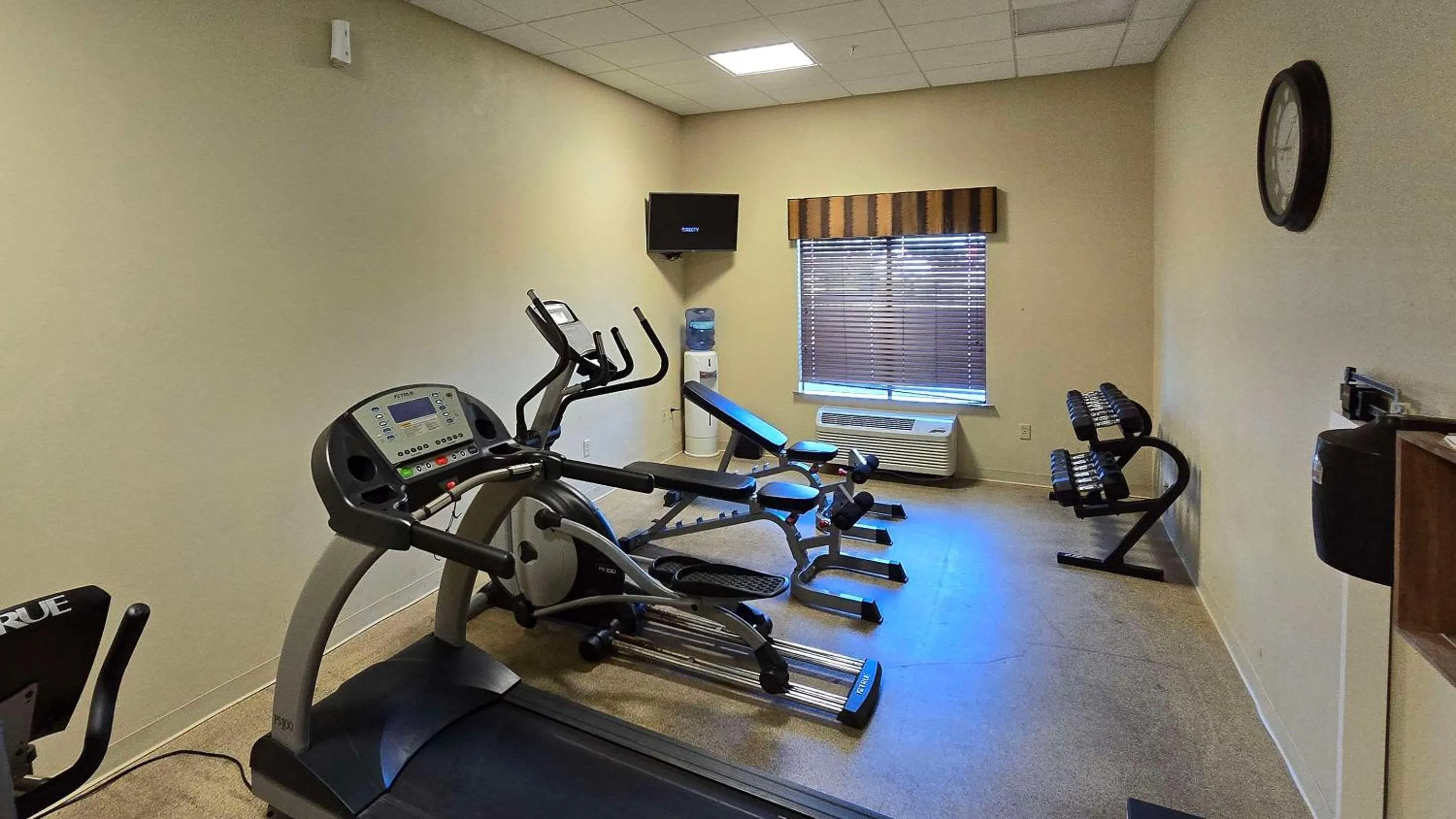 Fitness centre/facilities in Comfort Inn & Suites