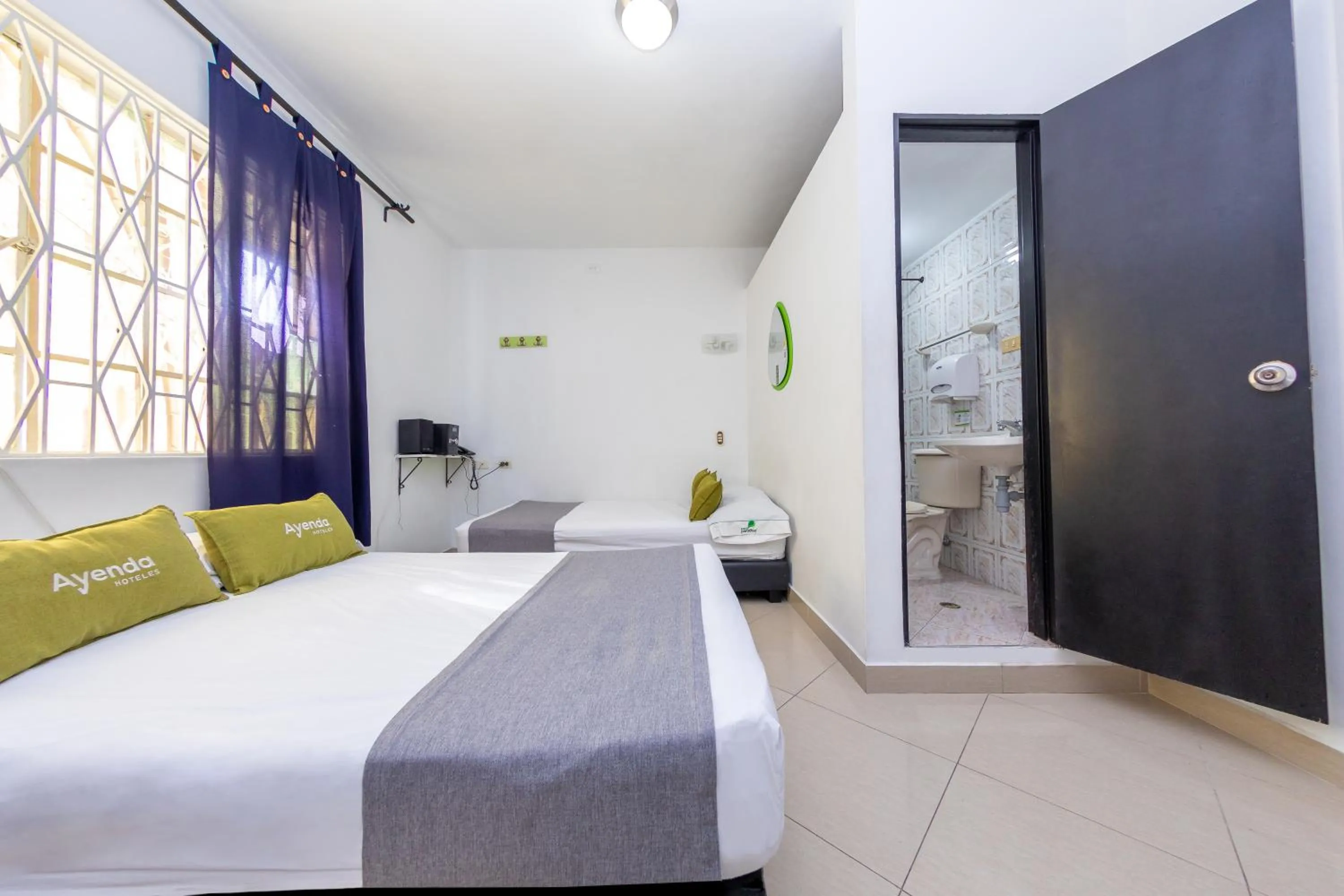 Ayenda 1231 Paradise Center