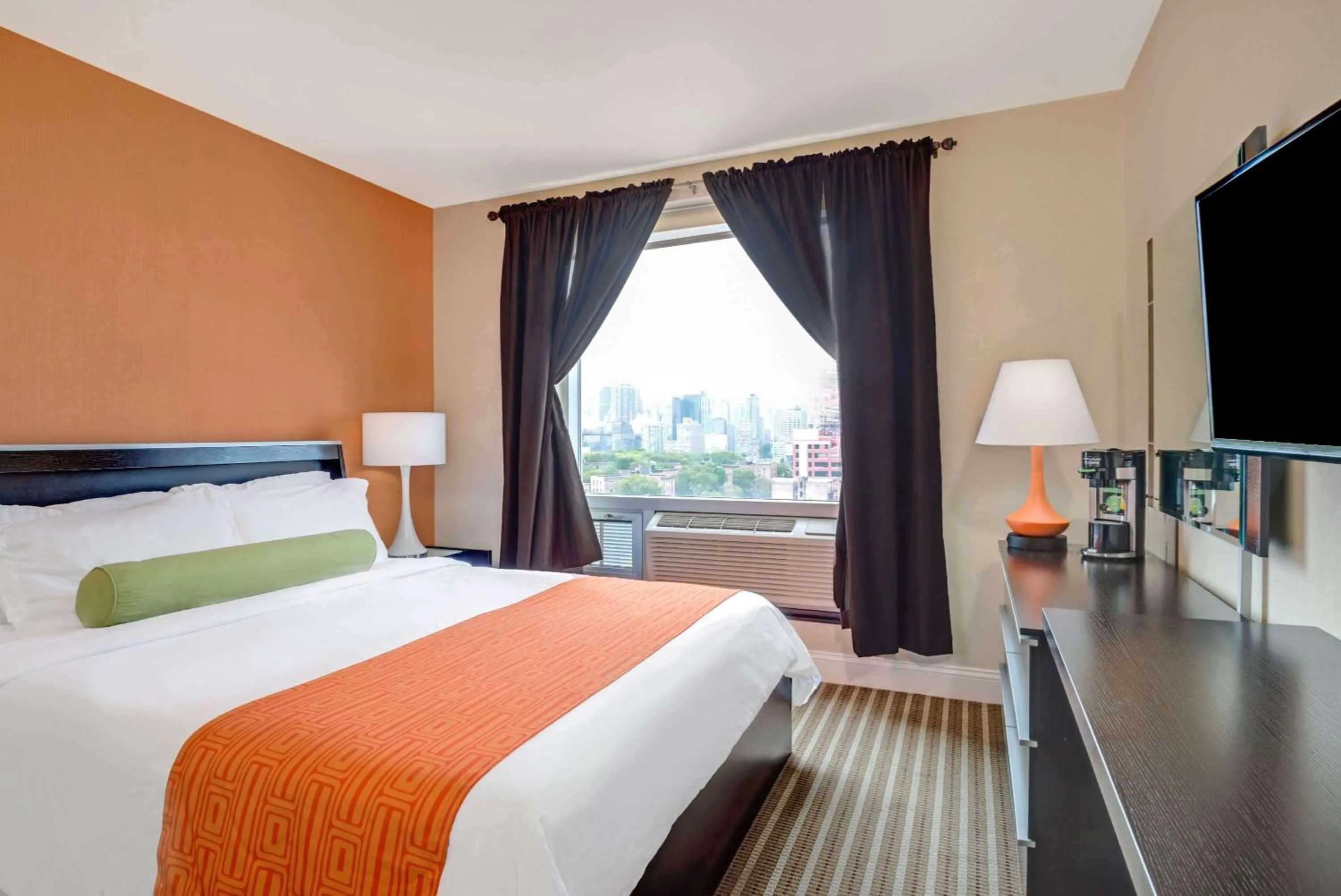 Photo of the whole room, Bed in Romana Hotel - NYC