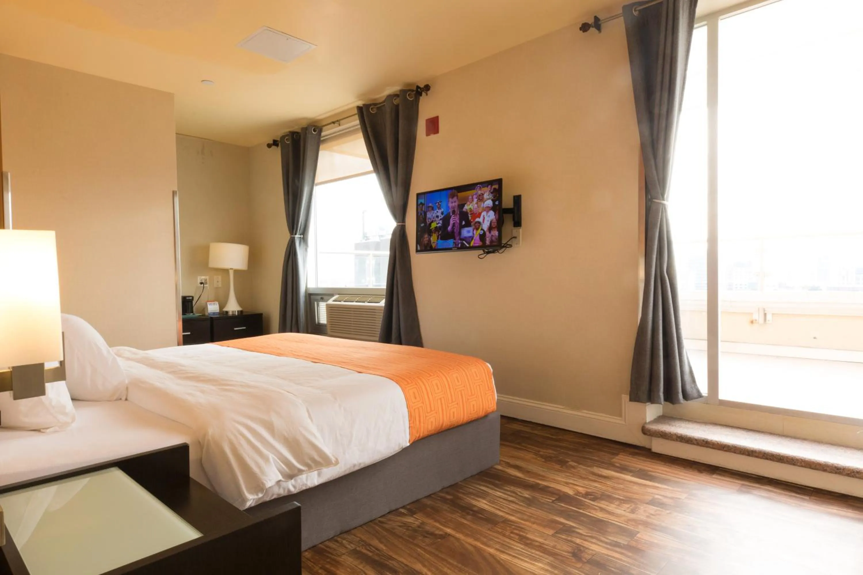 Bed in Romana Hotel - NYC