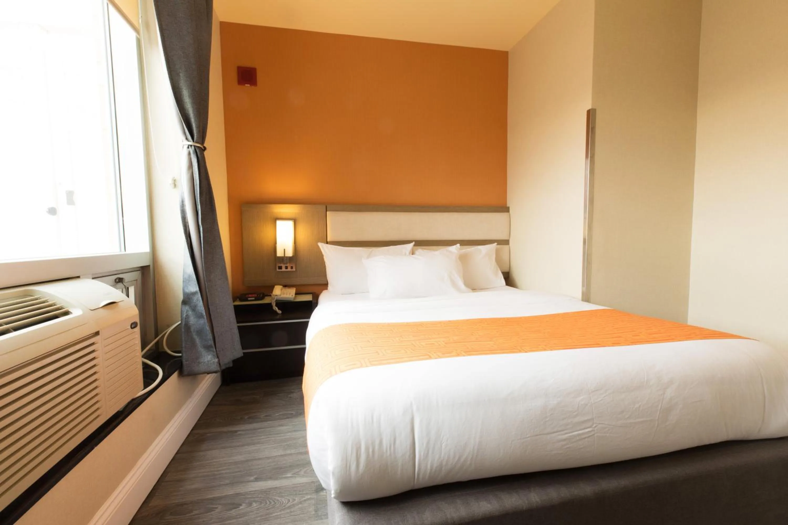 Bed in Romana Hotel - NYC