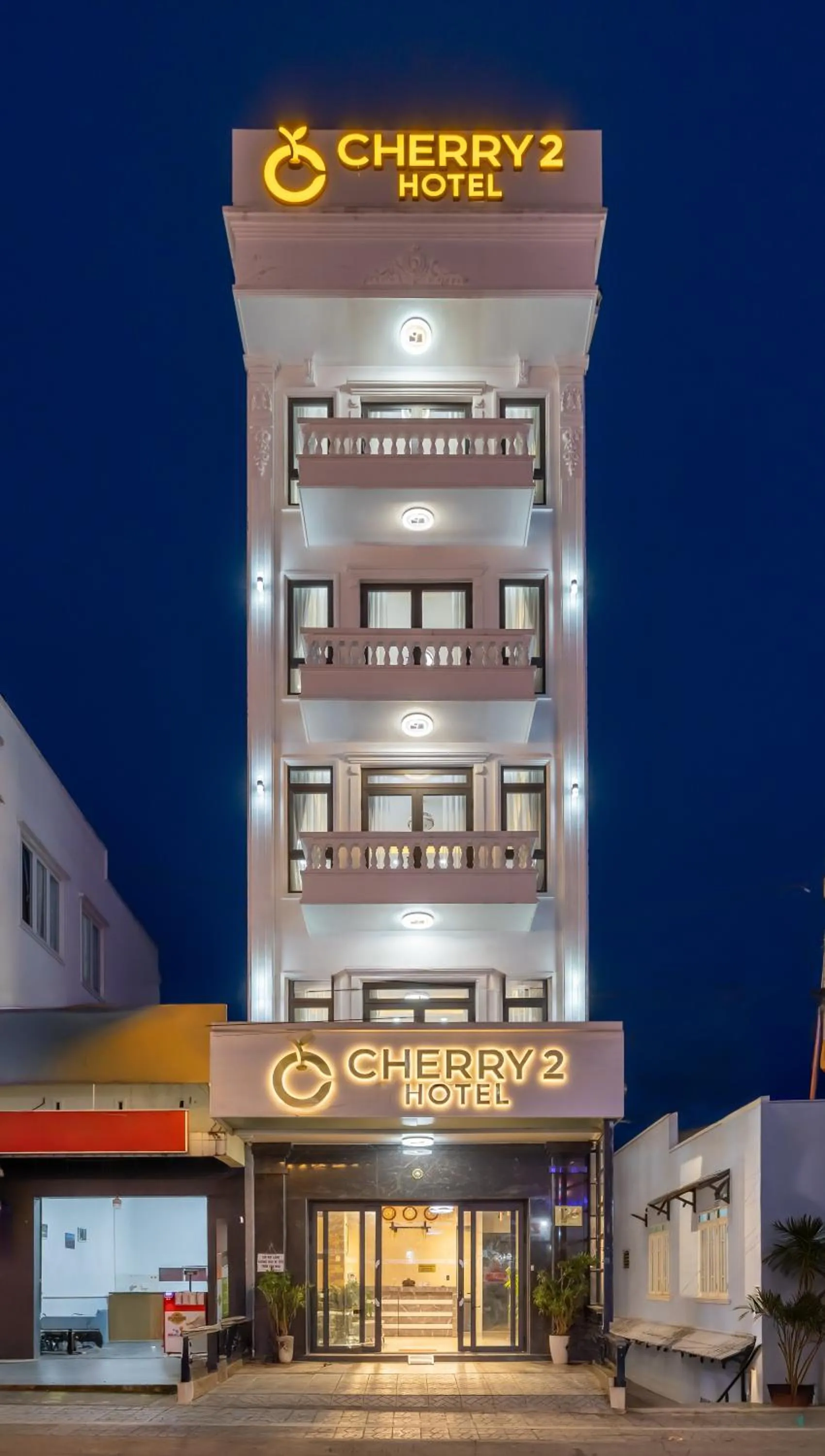 Property building in Cherry Hotel 2 Da Lat