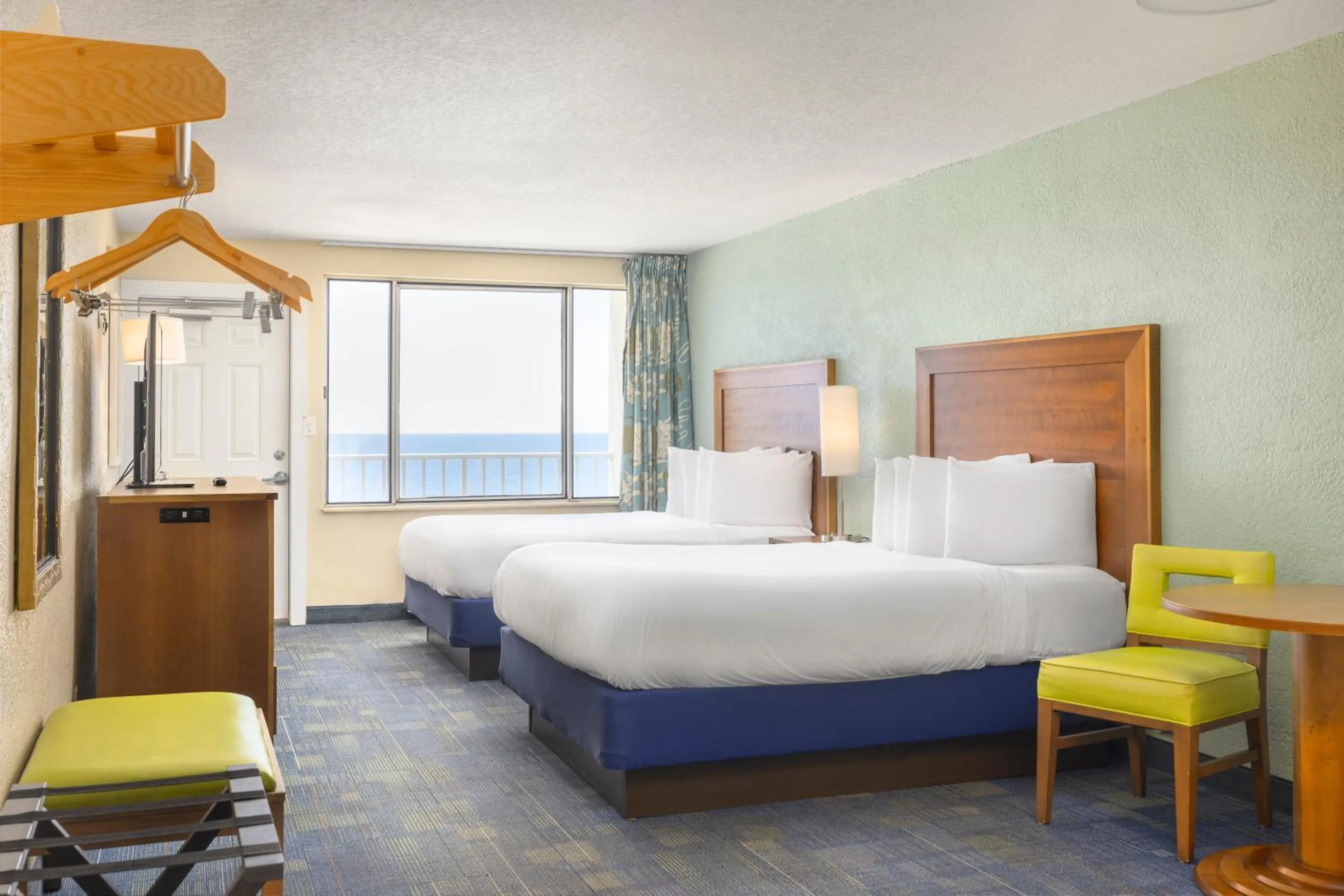 Bed in Beachside Resort Panama City Beach