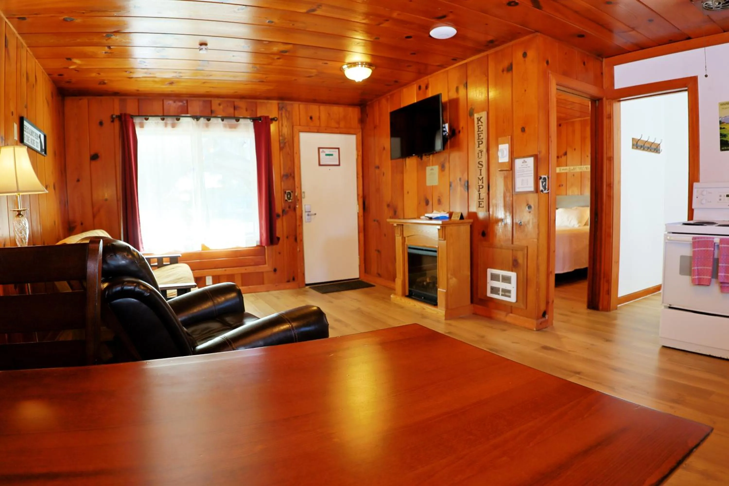 TV and multimedia in Park Motel and Cabins