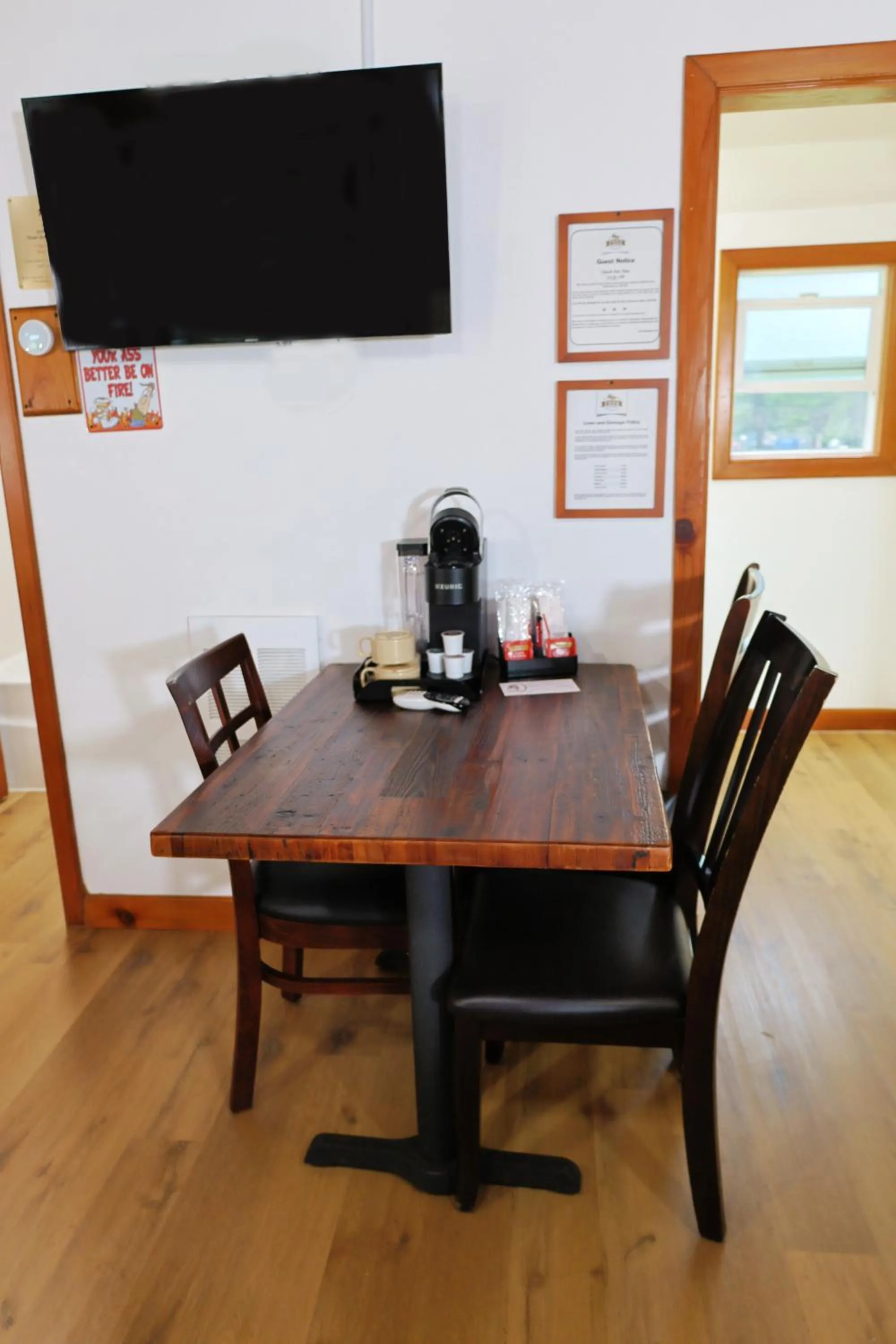 Dining area in Park Motel and Cabins