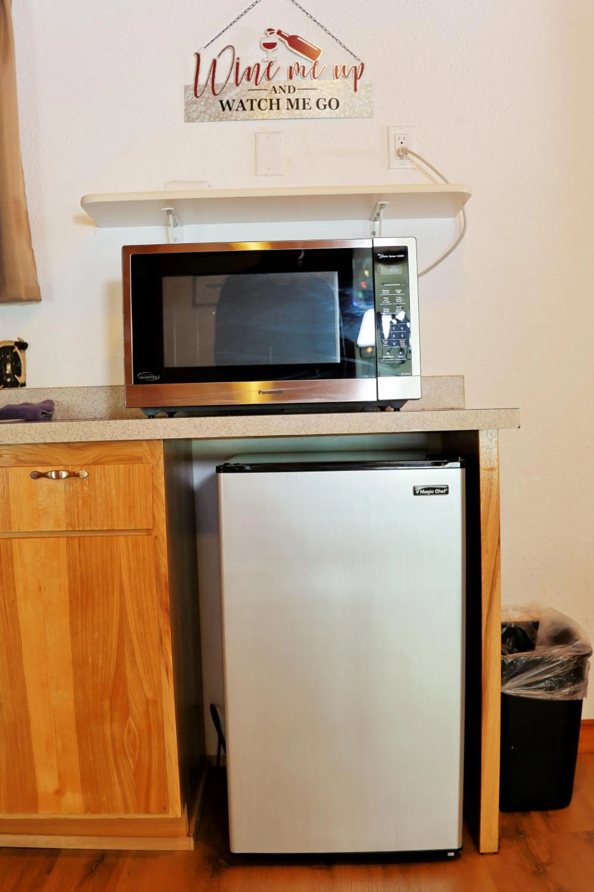 microwave in Park Motel and Cabins