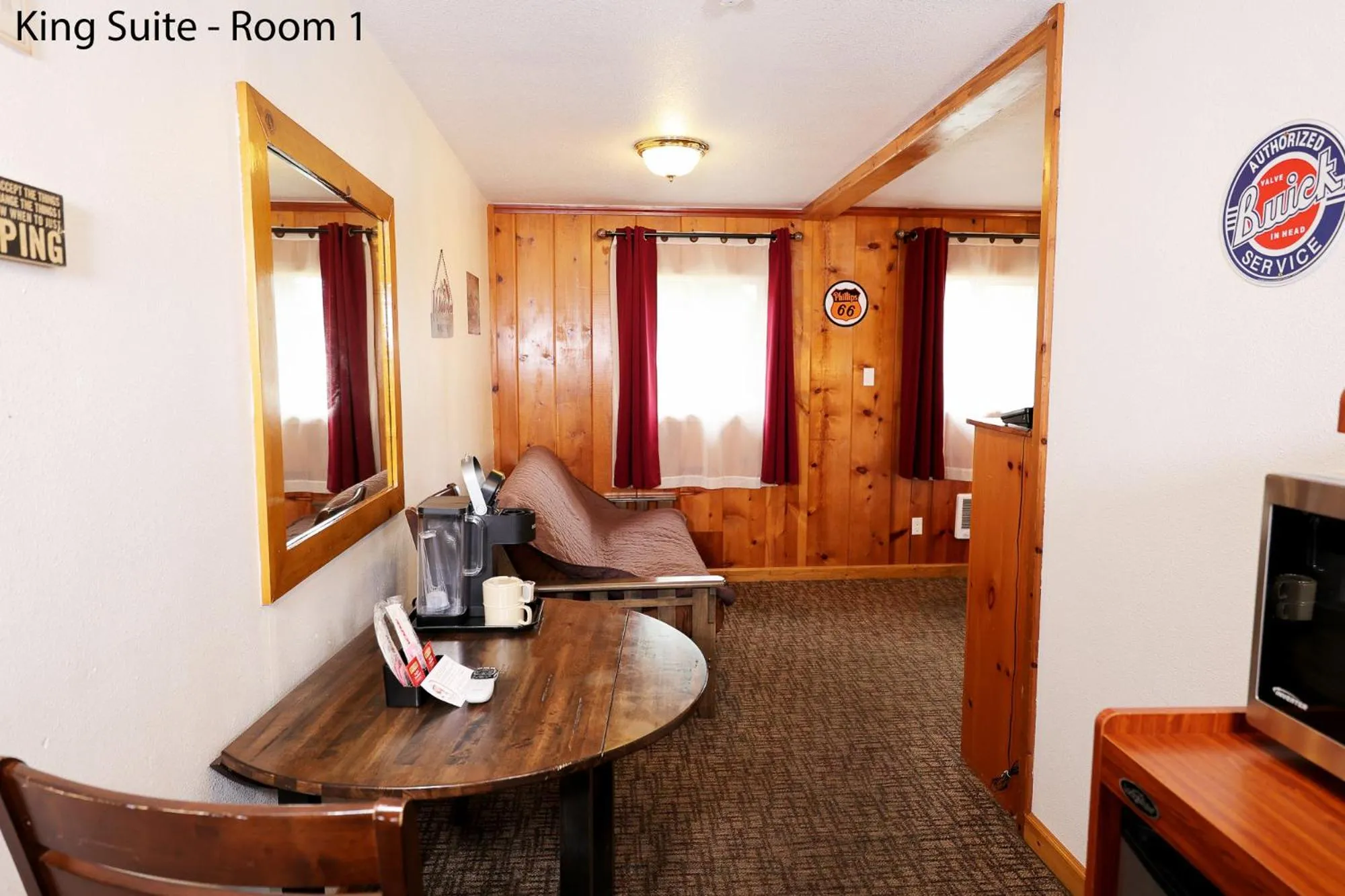 Dining area in Park Motel and Cabins
