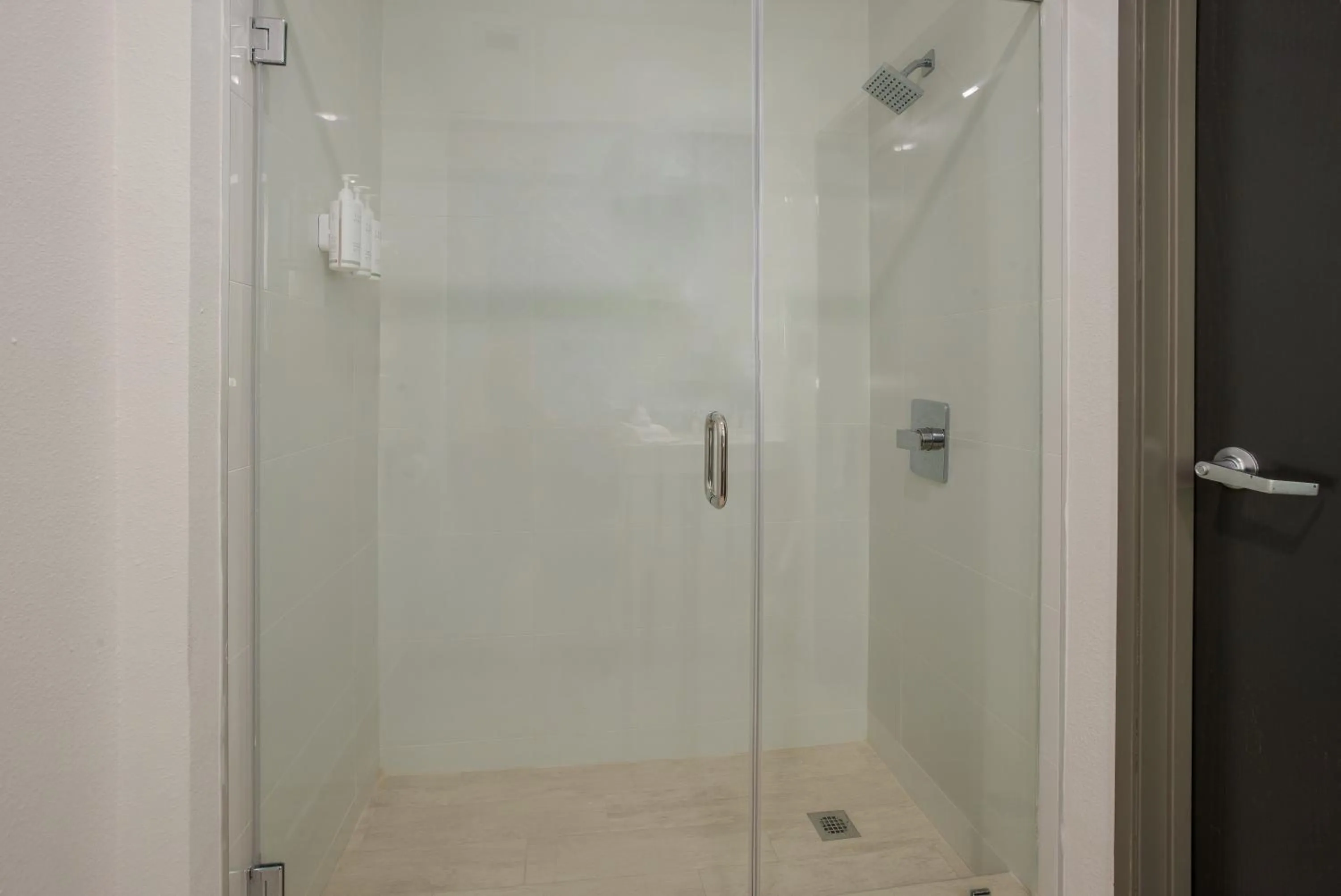 Shower in The Marco Hotel Lake Charles