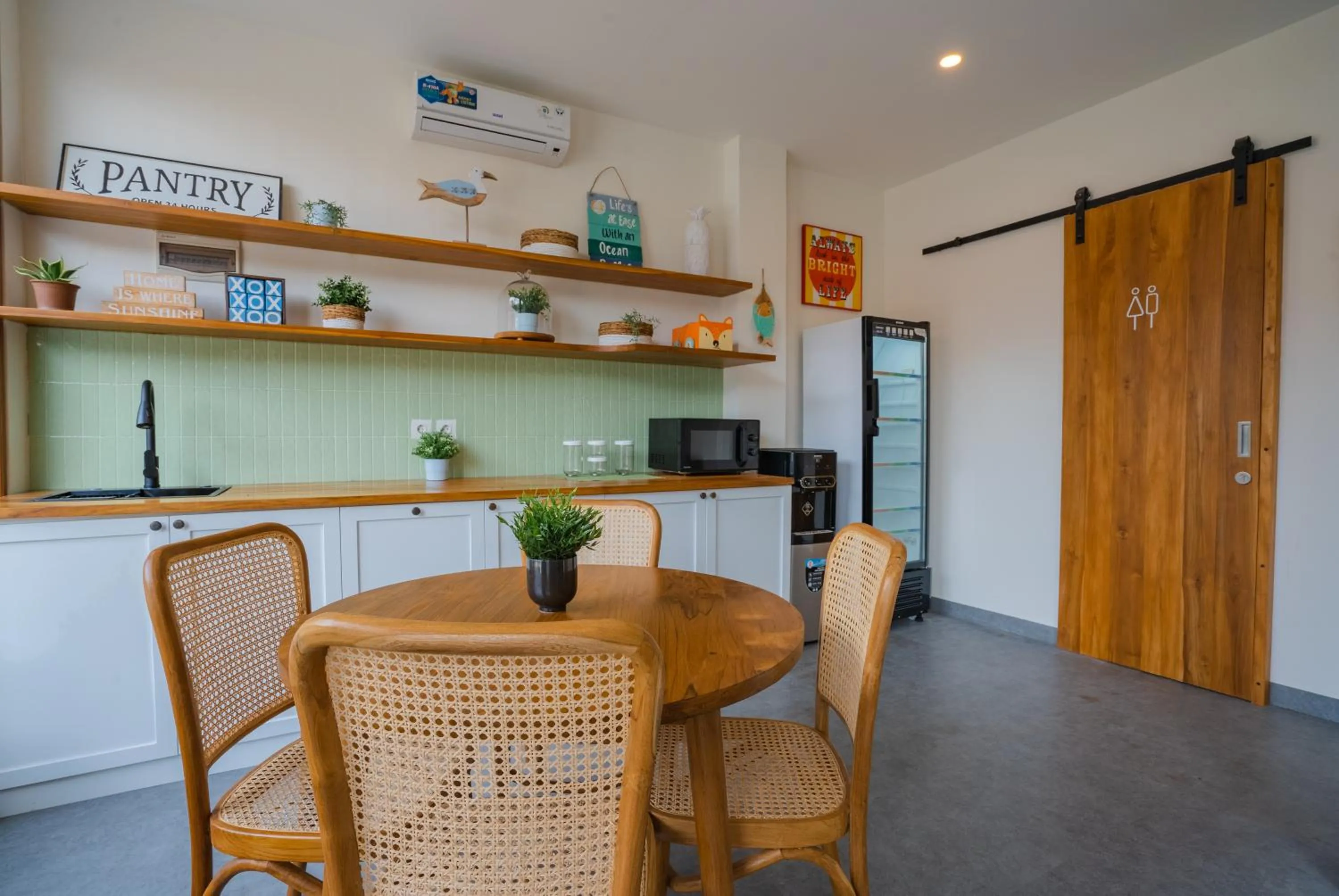 Dining area in Alba Inn Sanur by SooBali