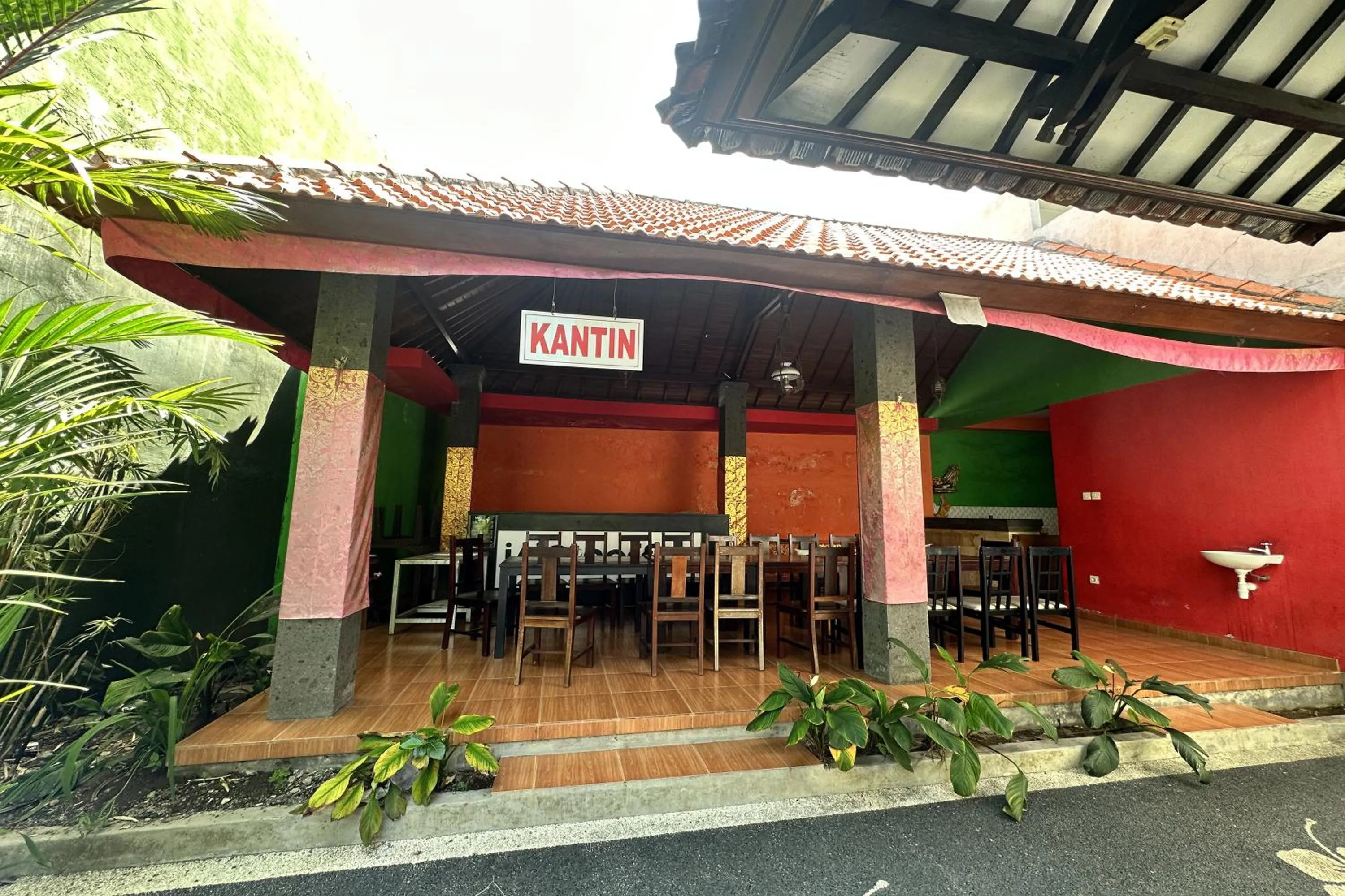 Property building in HOTEL WARTA SARI