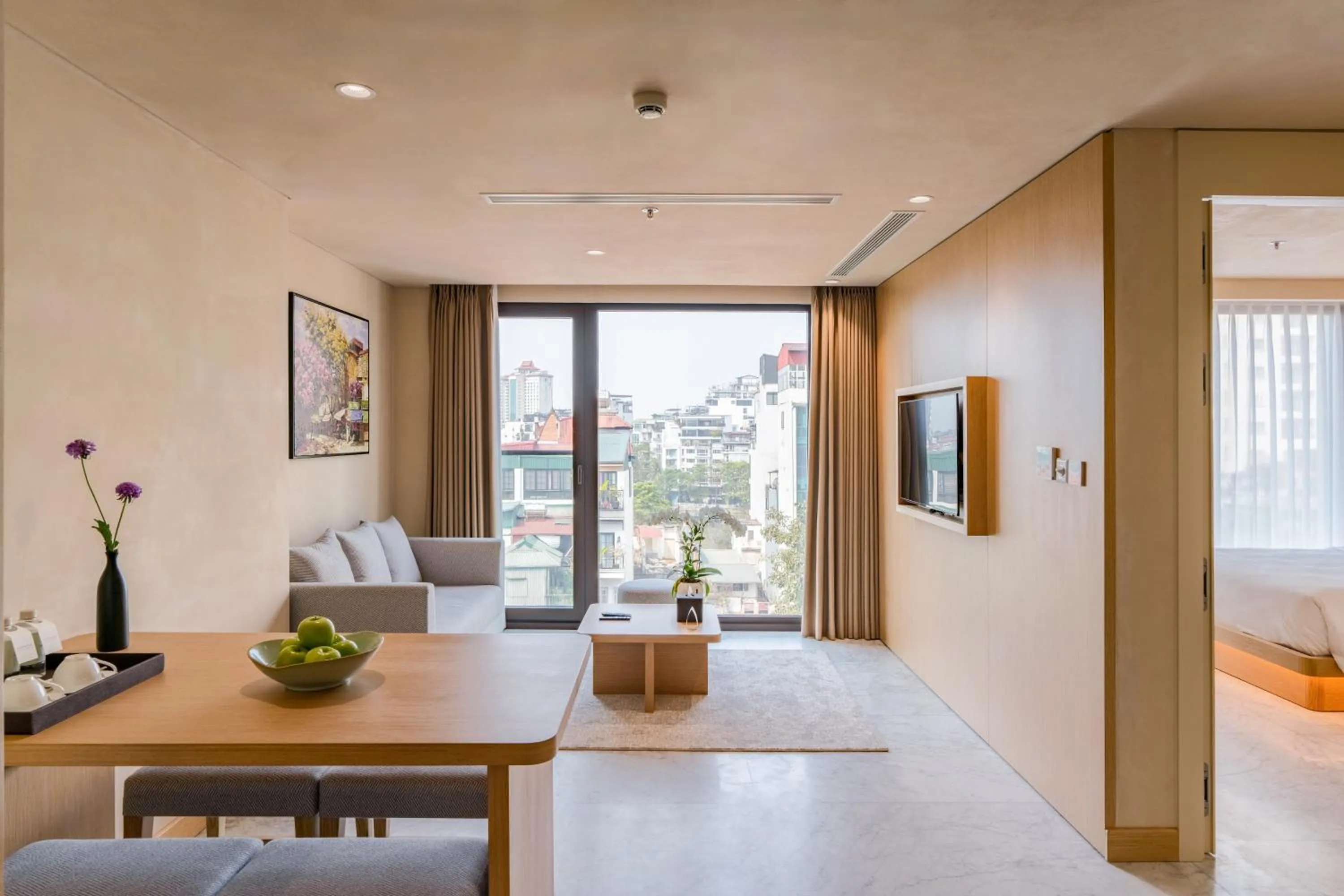 TV and multimedia in The Five Suites Lilas