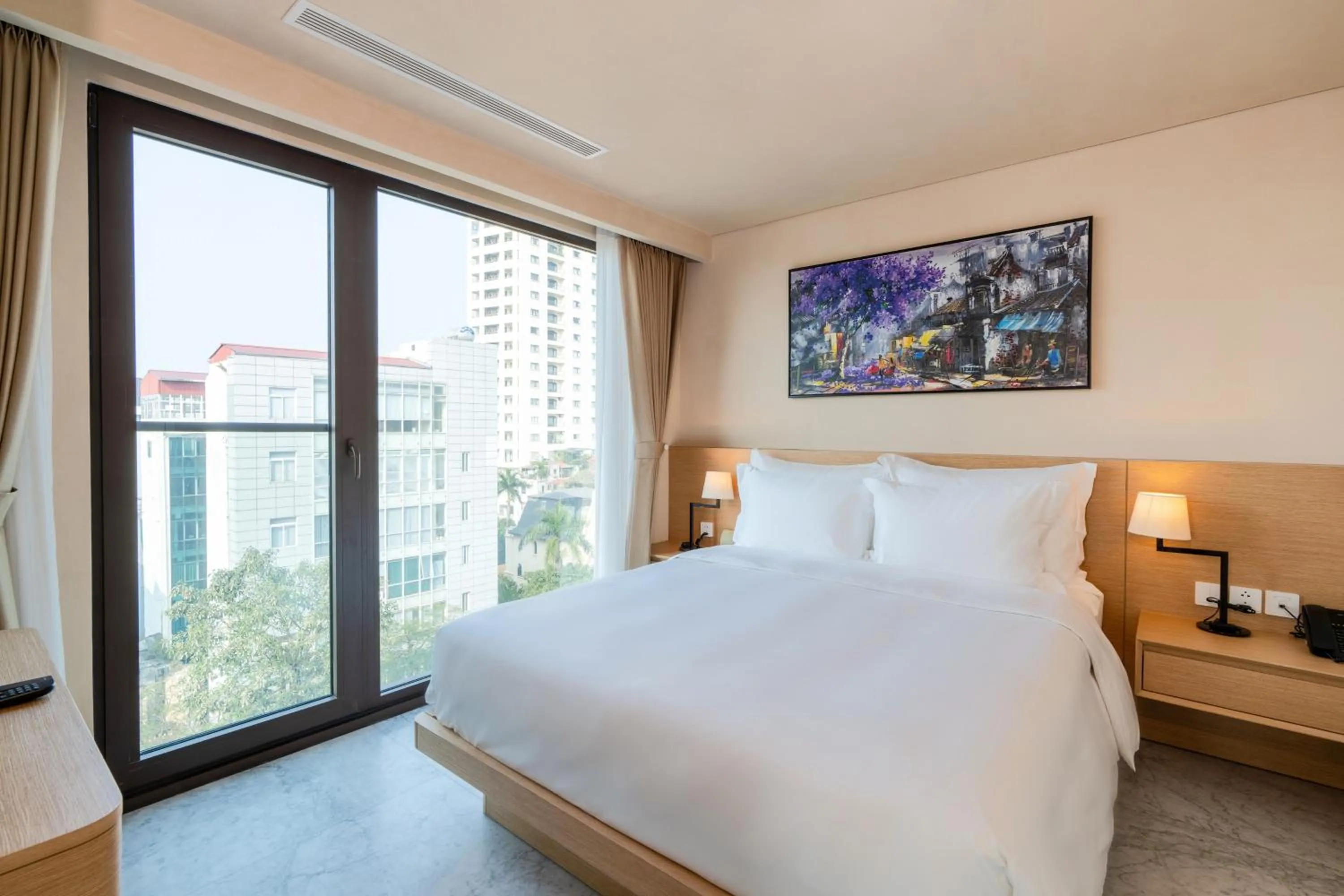 City view, Bed in The Five Suites Lilas