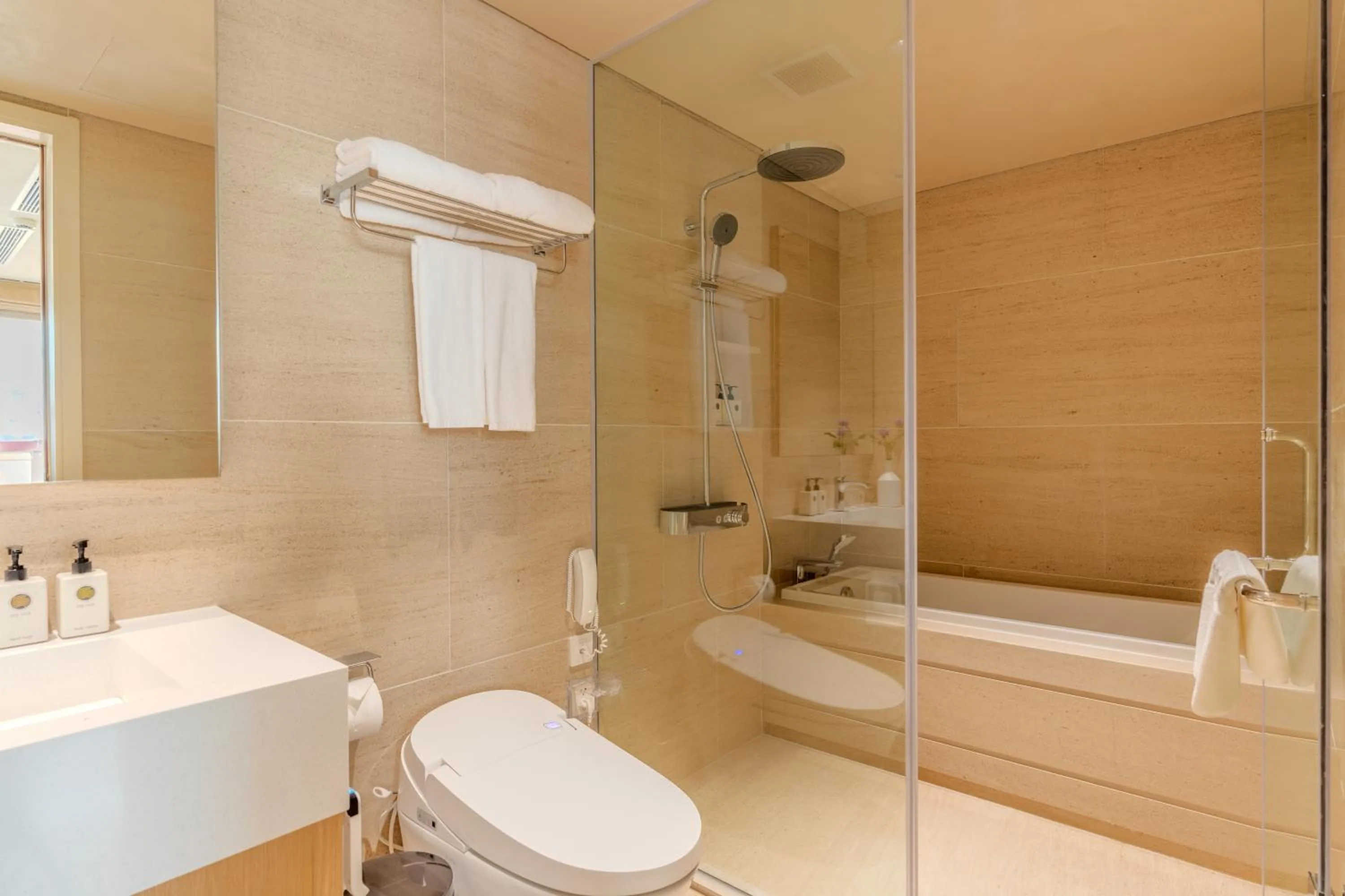 Bathroom in The Five Suites Lilas