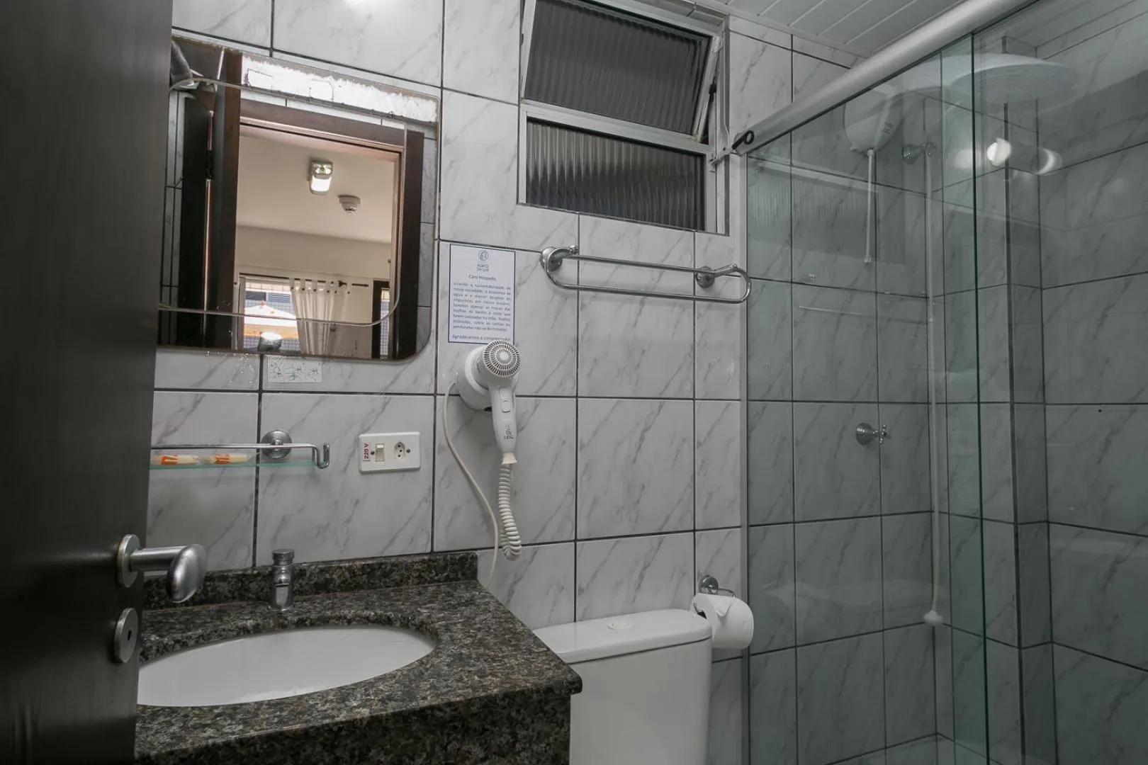 Bathroom in Hotel Pousada Porto da Lua