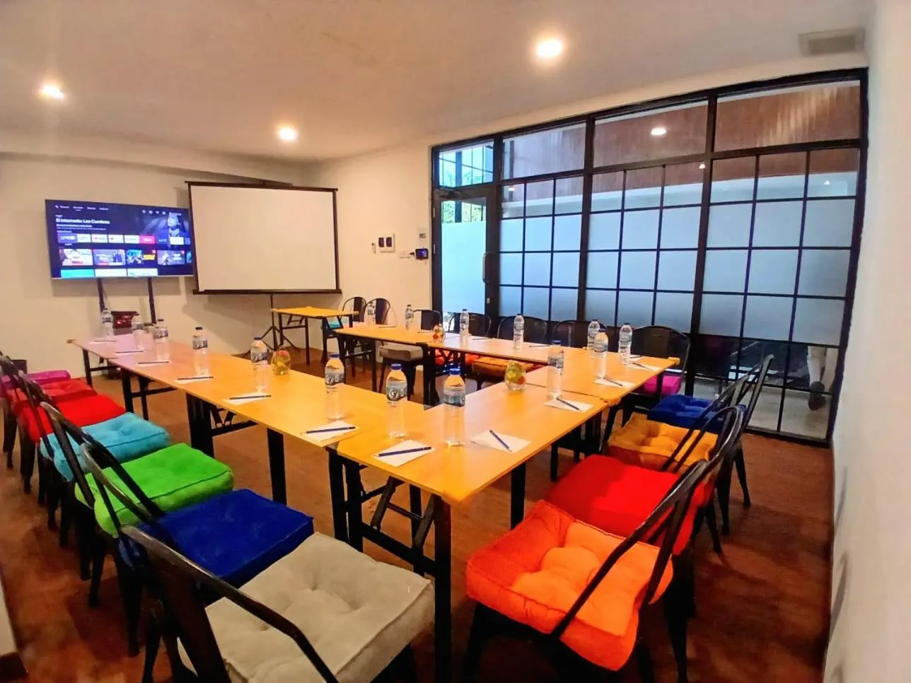 Meeting/conference room in Nunia Tamansari Hotel