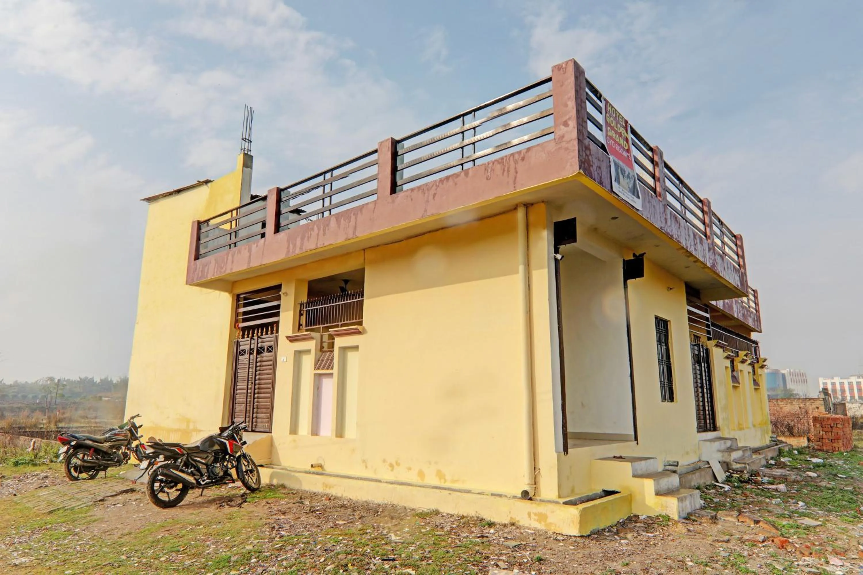 Hotel O Golden Grand