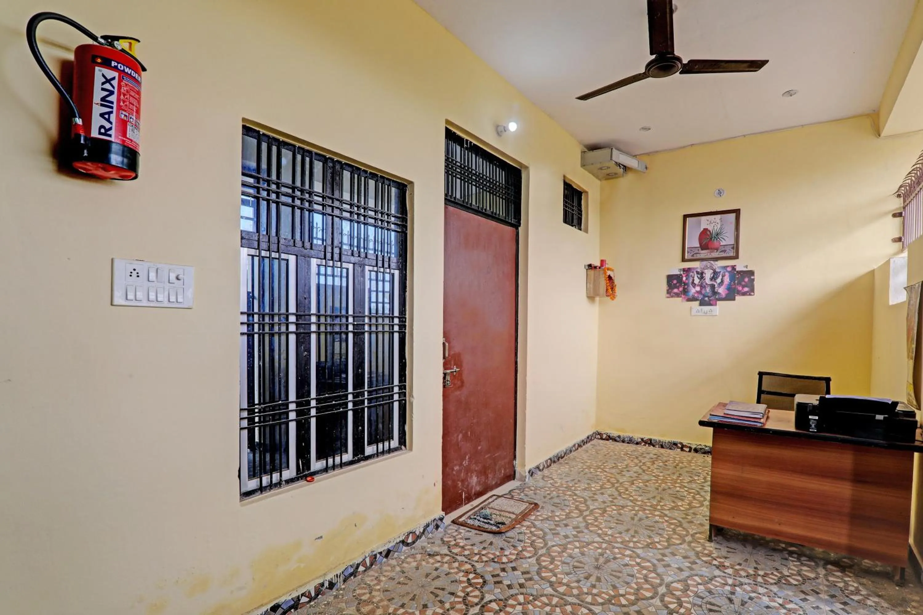 Lobby or reception in Hotel O Golden Grand