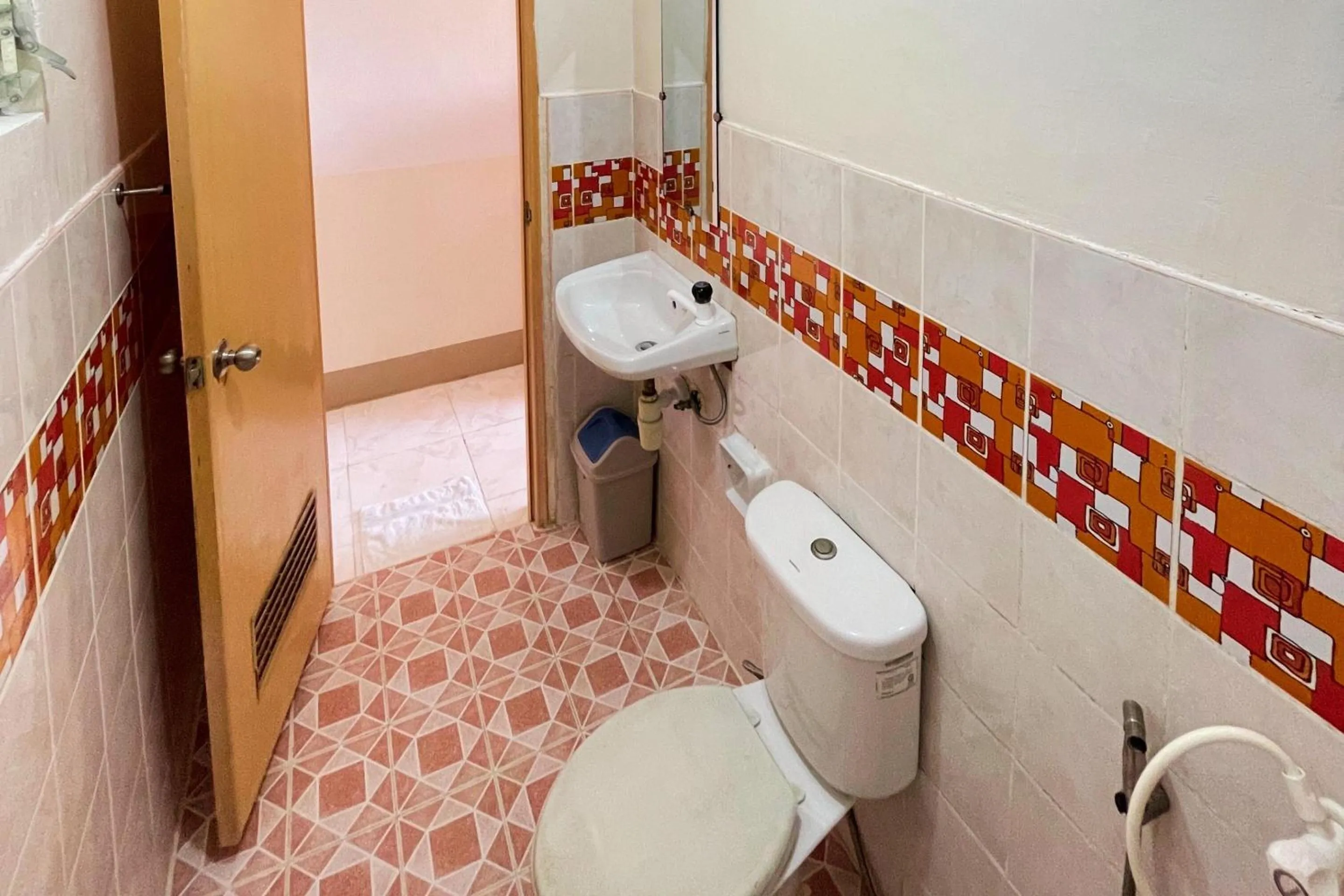 Bathroom in Durhan White Beach Resort powered by Cocotel