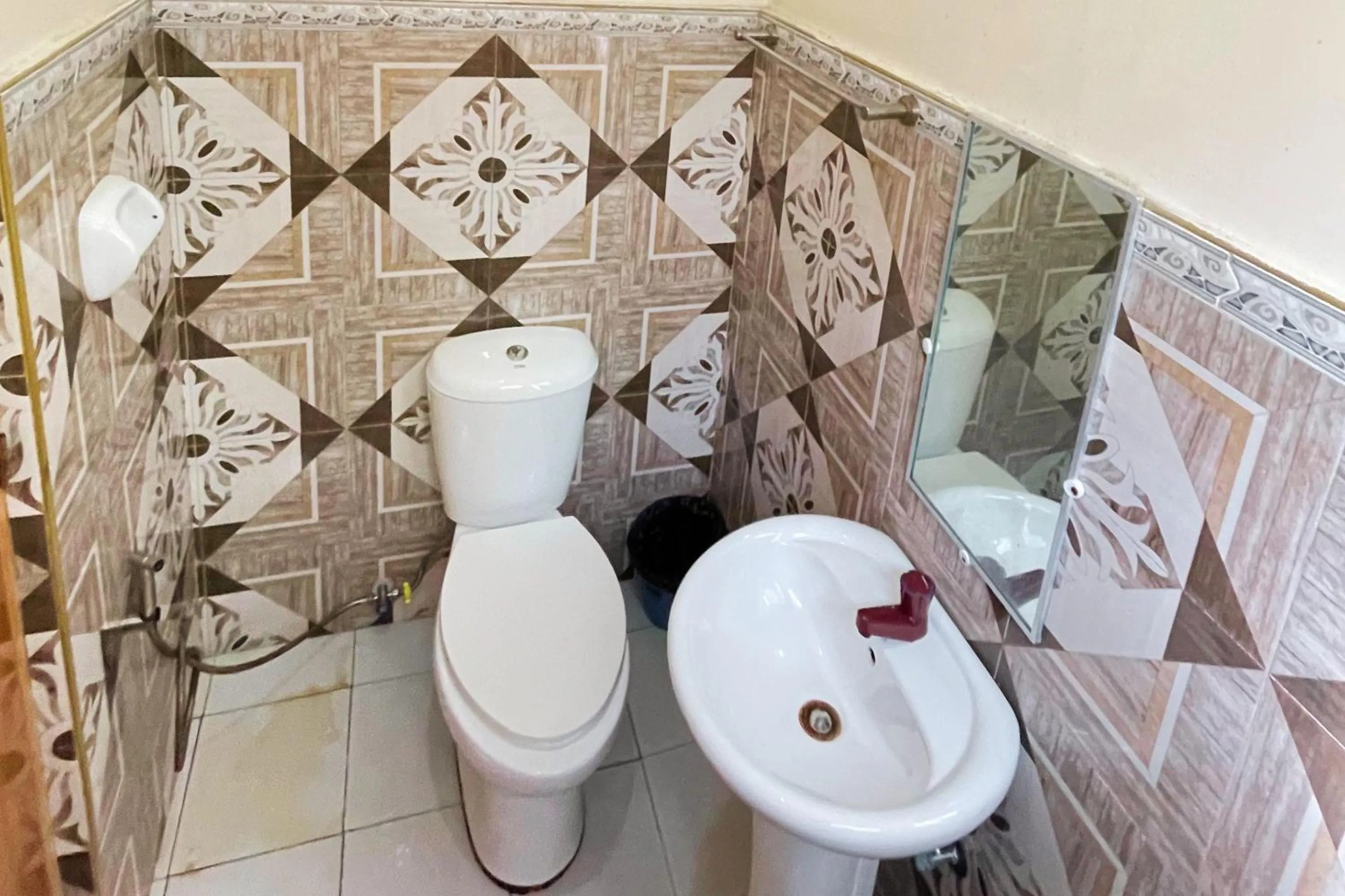 Bathroom in Durhan White Beach Resort powered by Cocotel