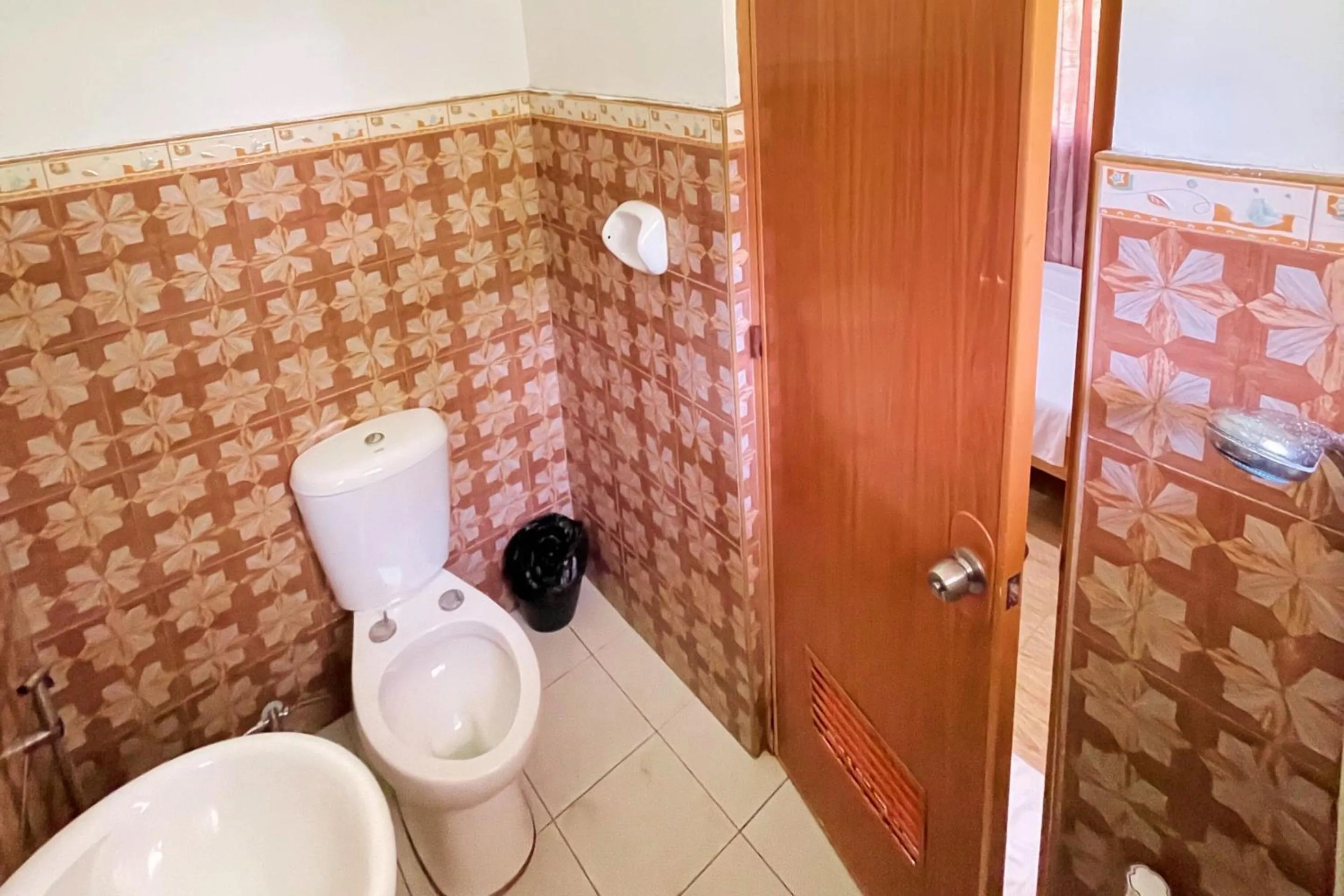 Bathroom in Durhan White Beach Resort powered by Cocotel