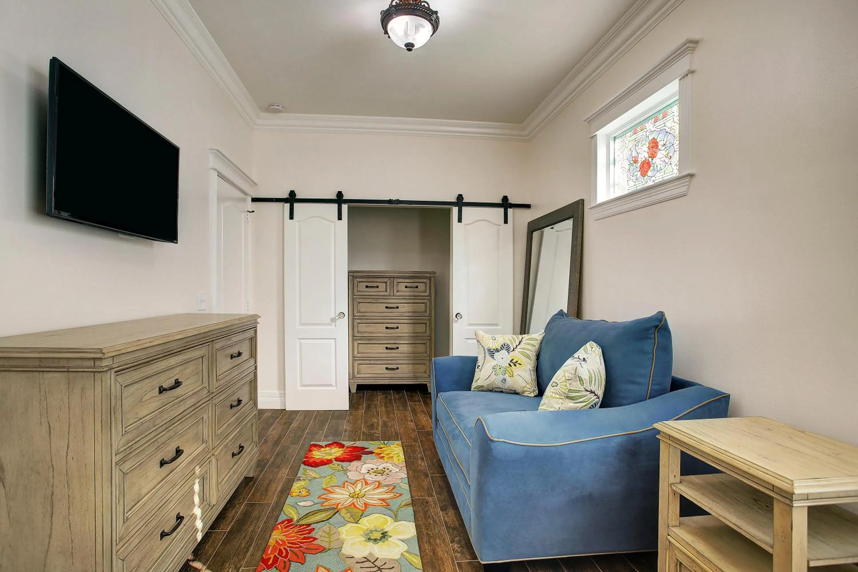 Sara's Inn on the Boulevard