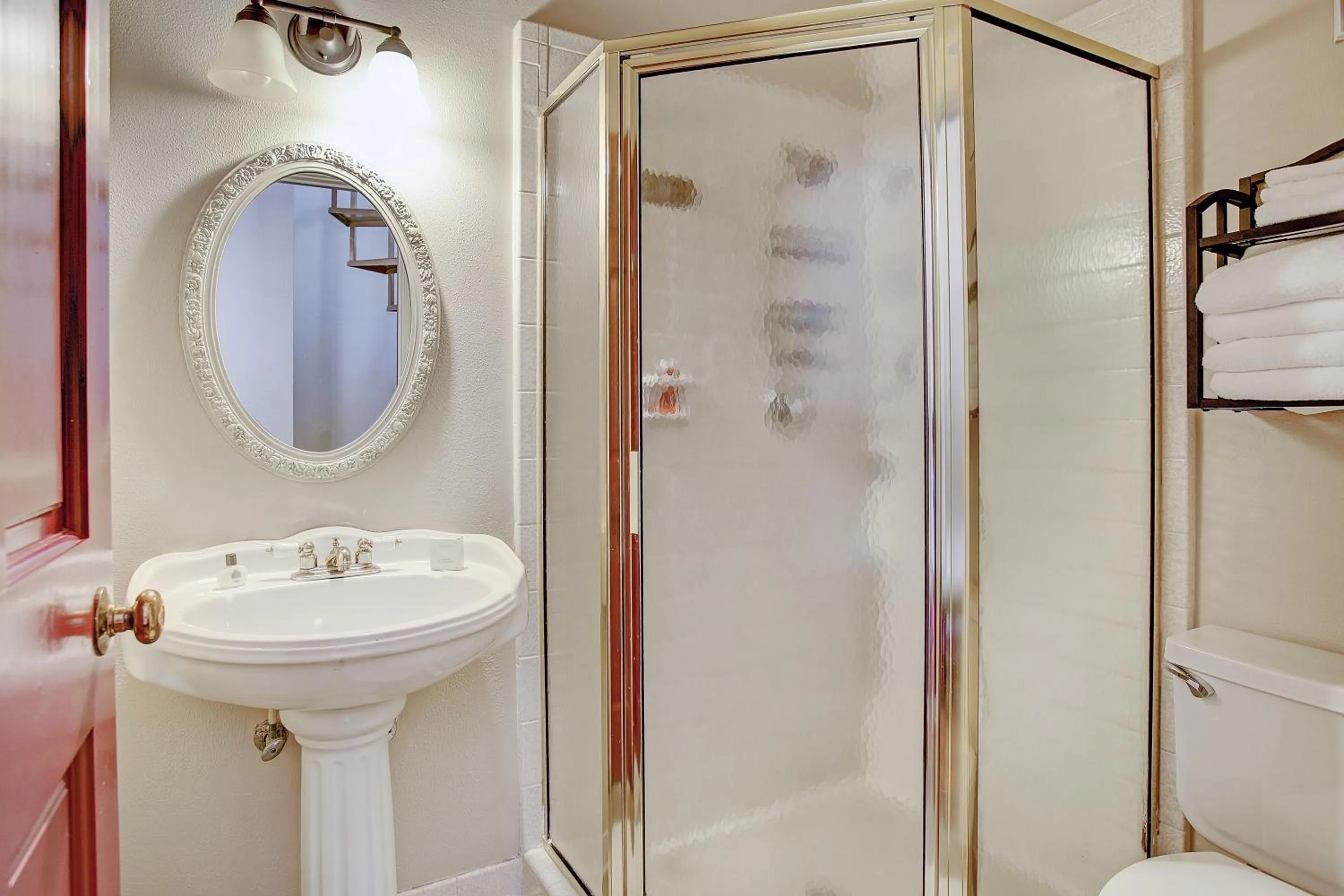 Sara's Inn on the Boulevard