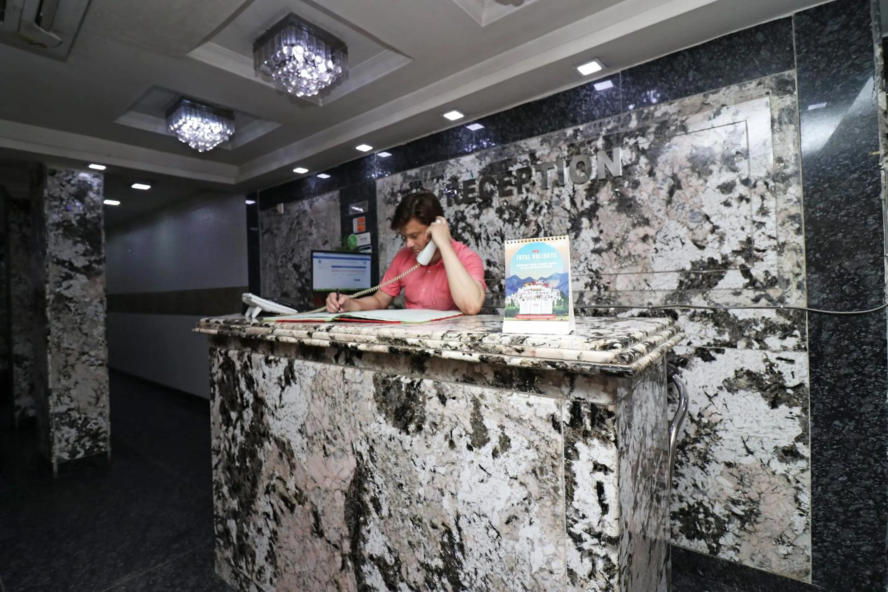 Lobby or reception in Hotel O by OYO A G Residency & Son