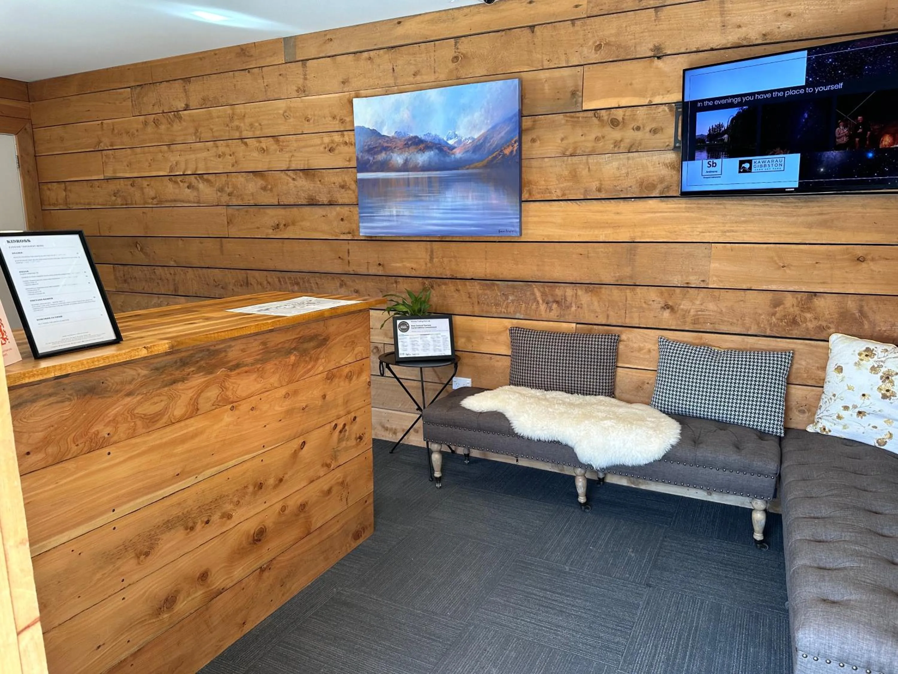Lobby or reception in Cottages at Kinross