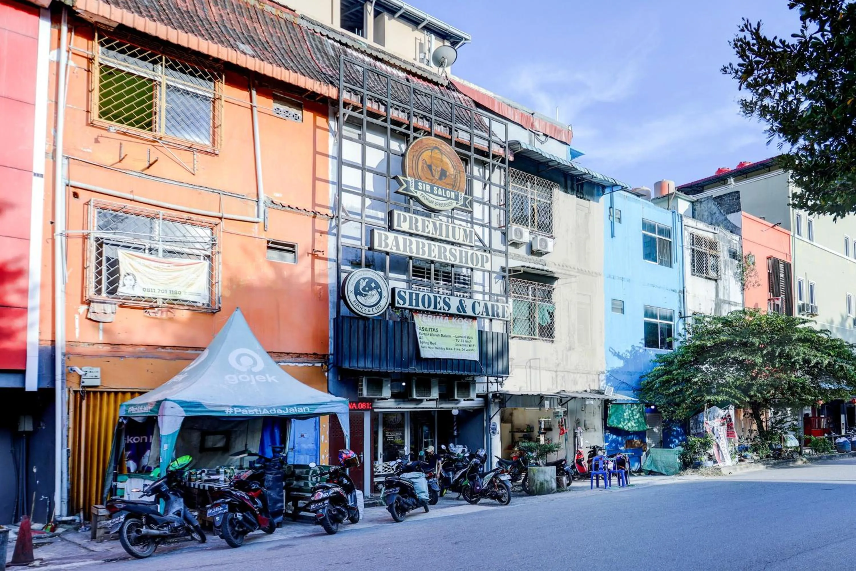Facade/entrance in Hotel O Sir Homestay