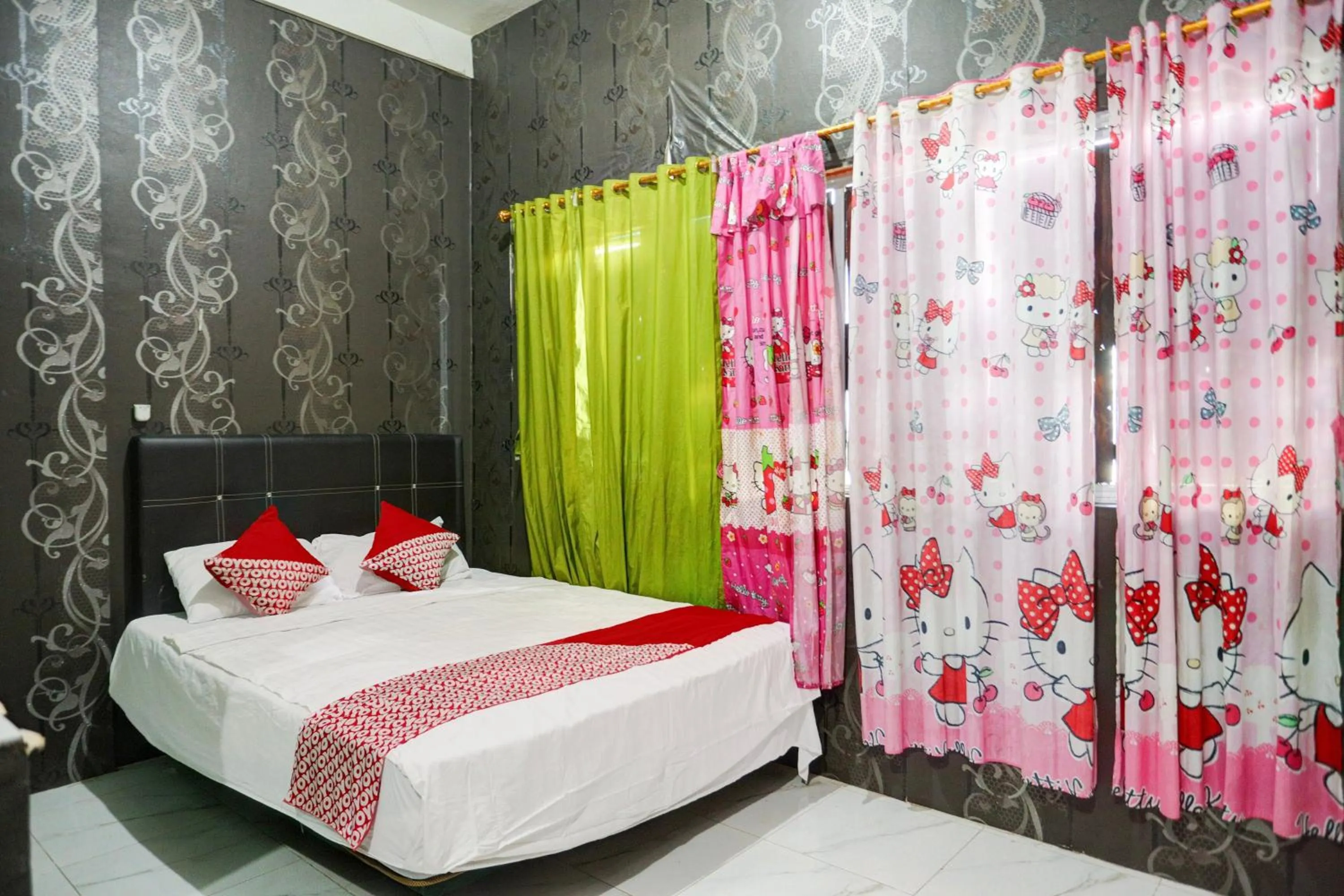 Bedroom, Bed in Hotel O Penginapan Pelangi