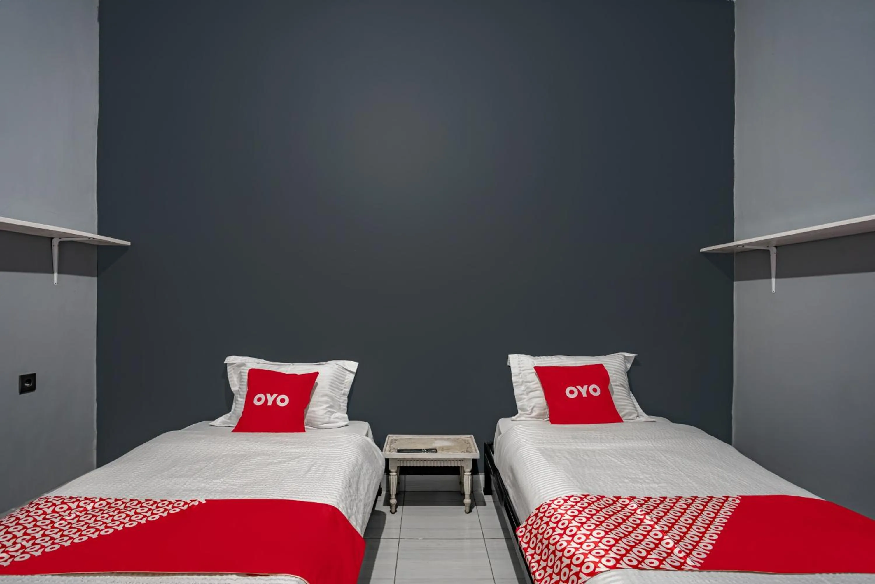 Bedroom in SUPER OYO Gandaria Guest House Near Masjid Raya Sumatera Barat