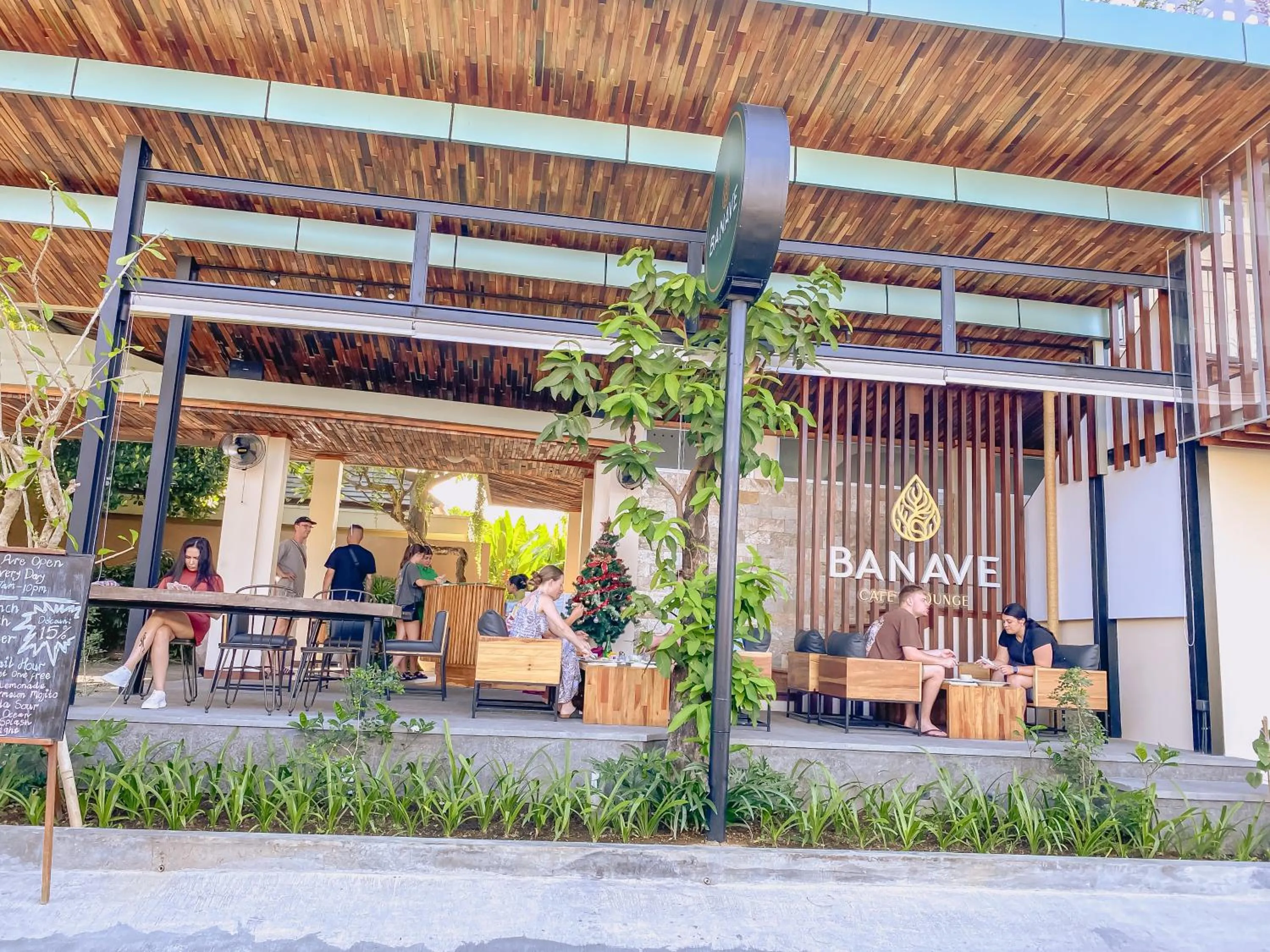 Restaurant/places to eat in The Kasih Villas & Spa