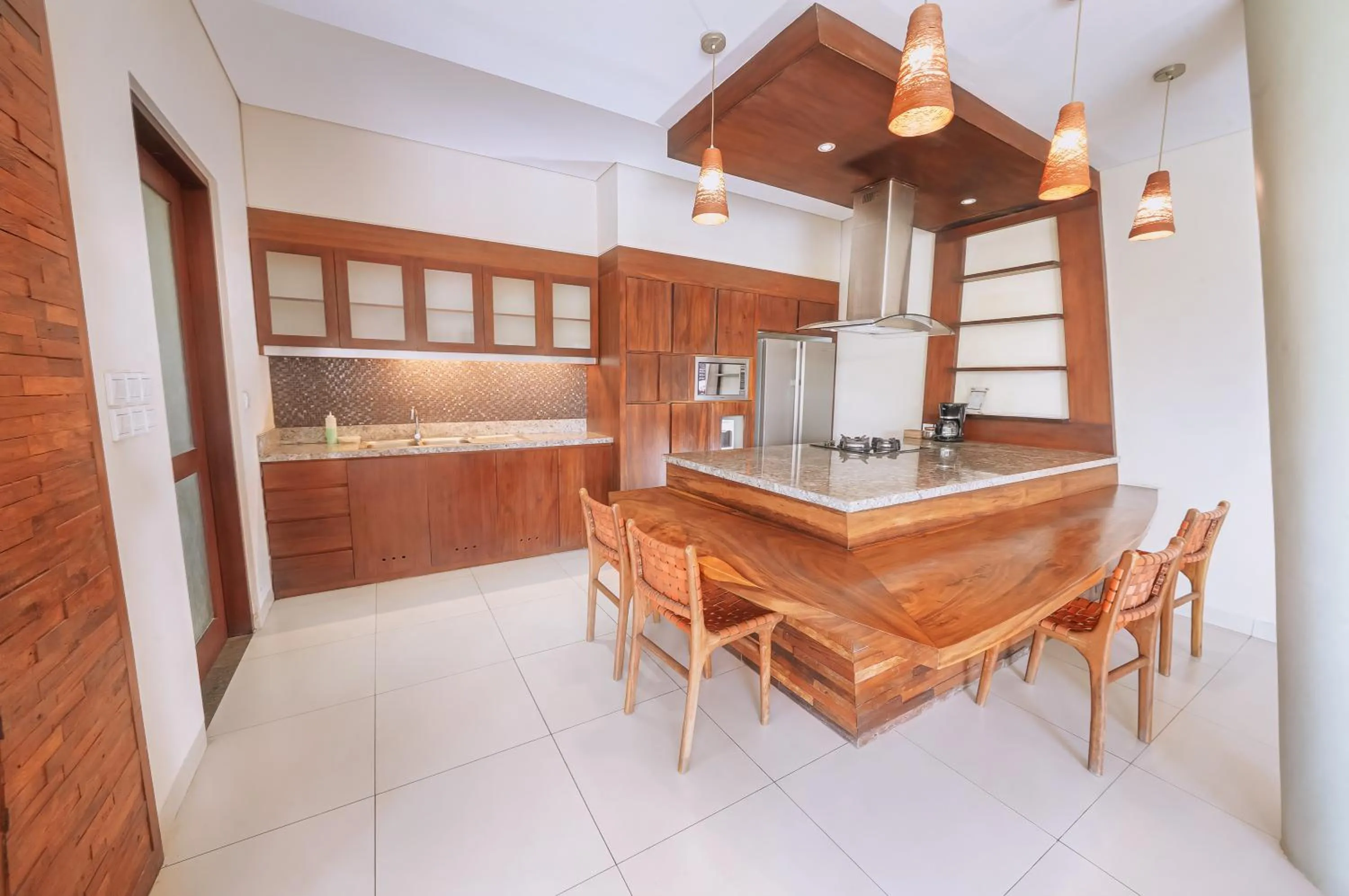 Kitchen or kitchenette in The Kasih Villas & Spa