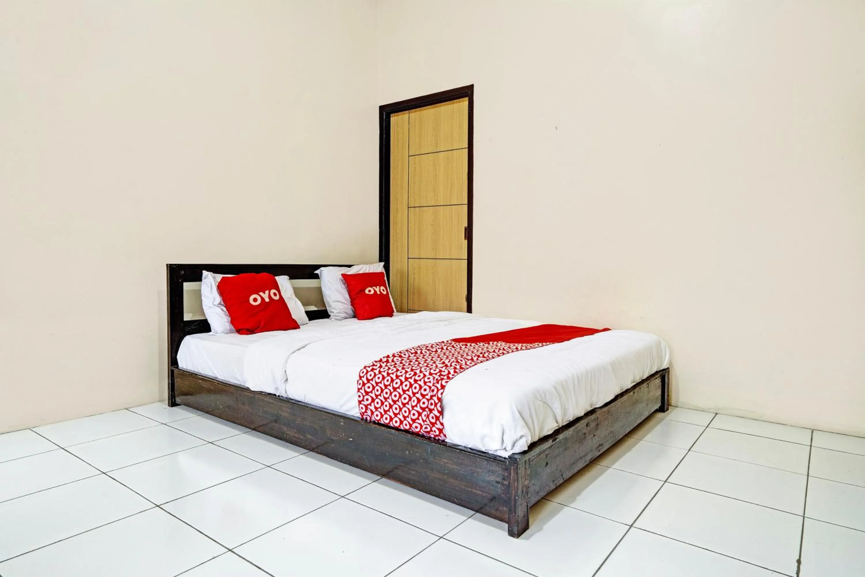 Bedroom, Bed in OYO LIFE 93634 Penginapan D'palinggihan Syariah