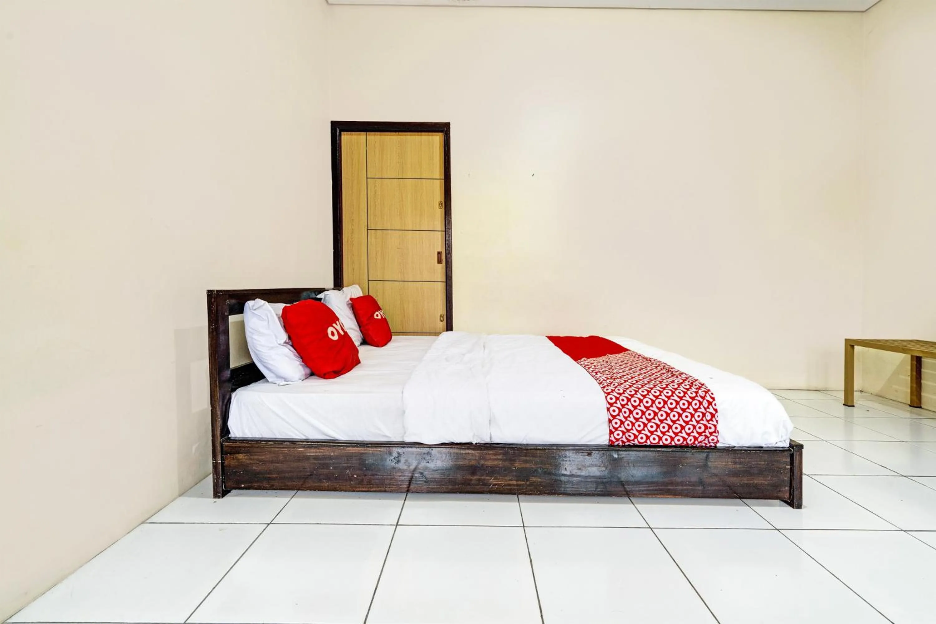 Bedroom, Bed in OYO LIFE 93634 Penginapan D'palinggihan Syariah