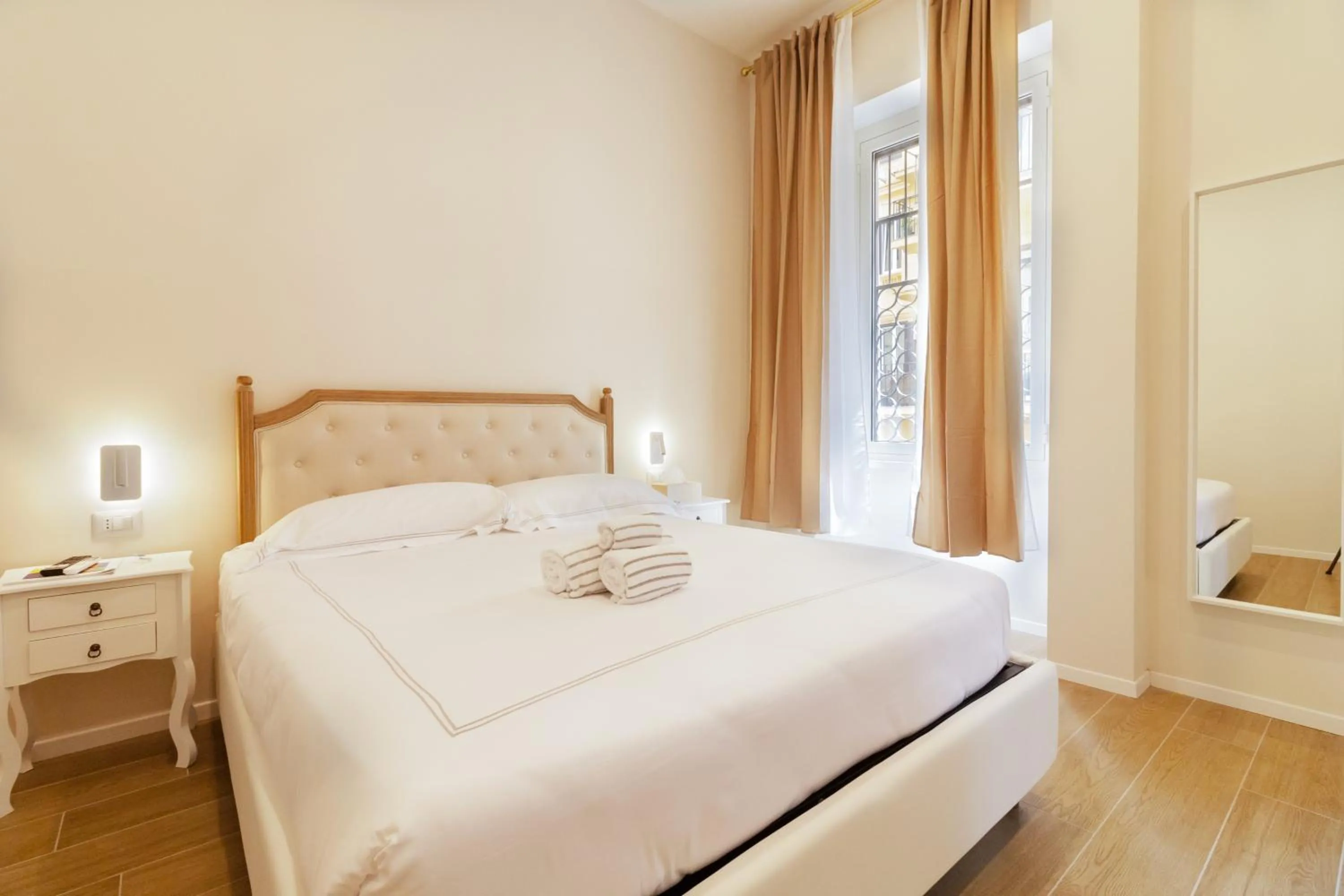 Bed in Hotel Domus Rome