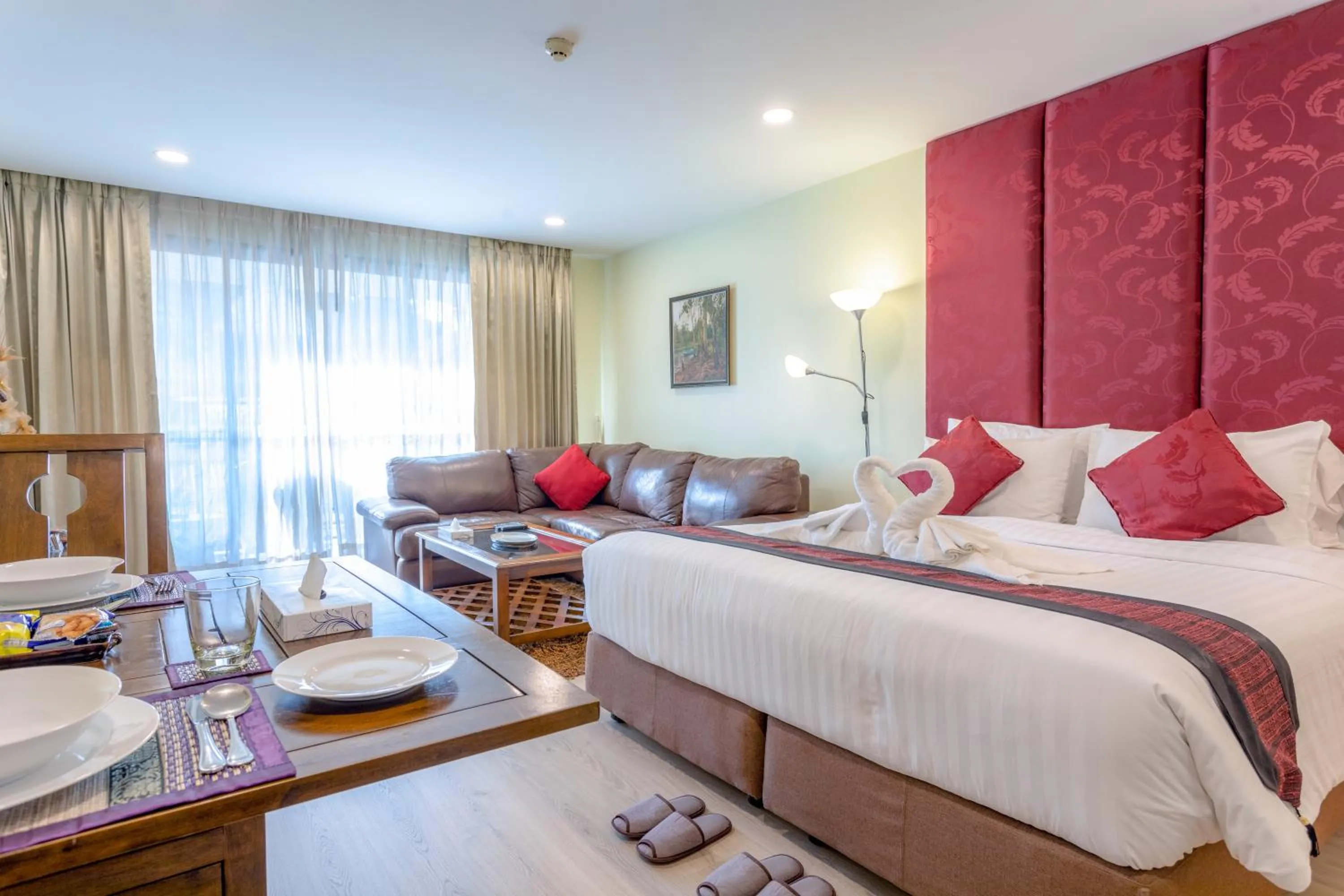 Living room, Bed in Citismart Luxury Apartments