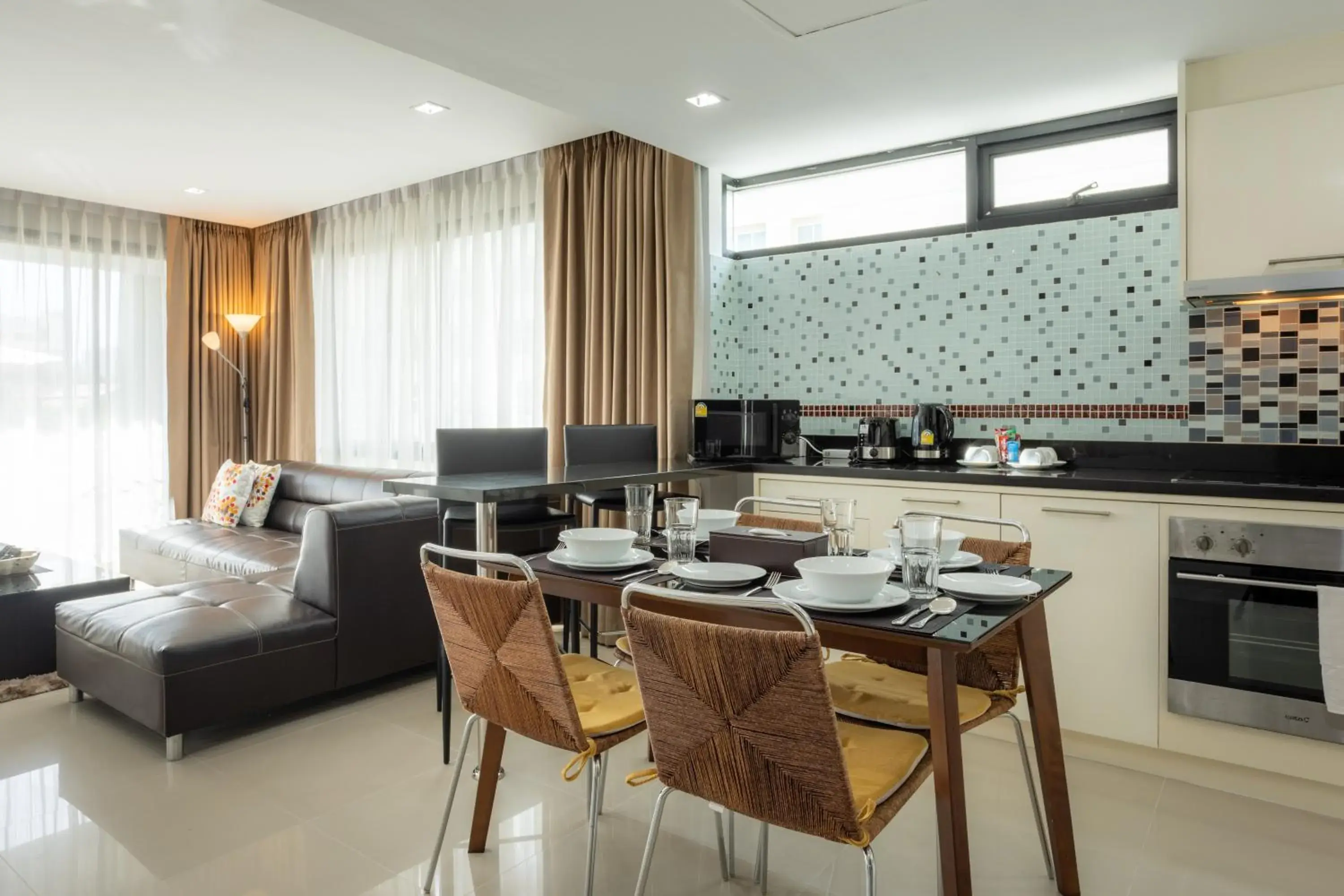 Deluxe Two-Bedroom Apartment in Citismart Luxury Apartments Deluxe Two-Bedroom Apartment in Citismart Luxury Apartments