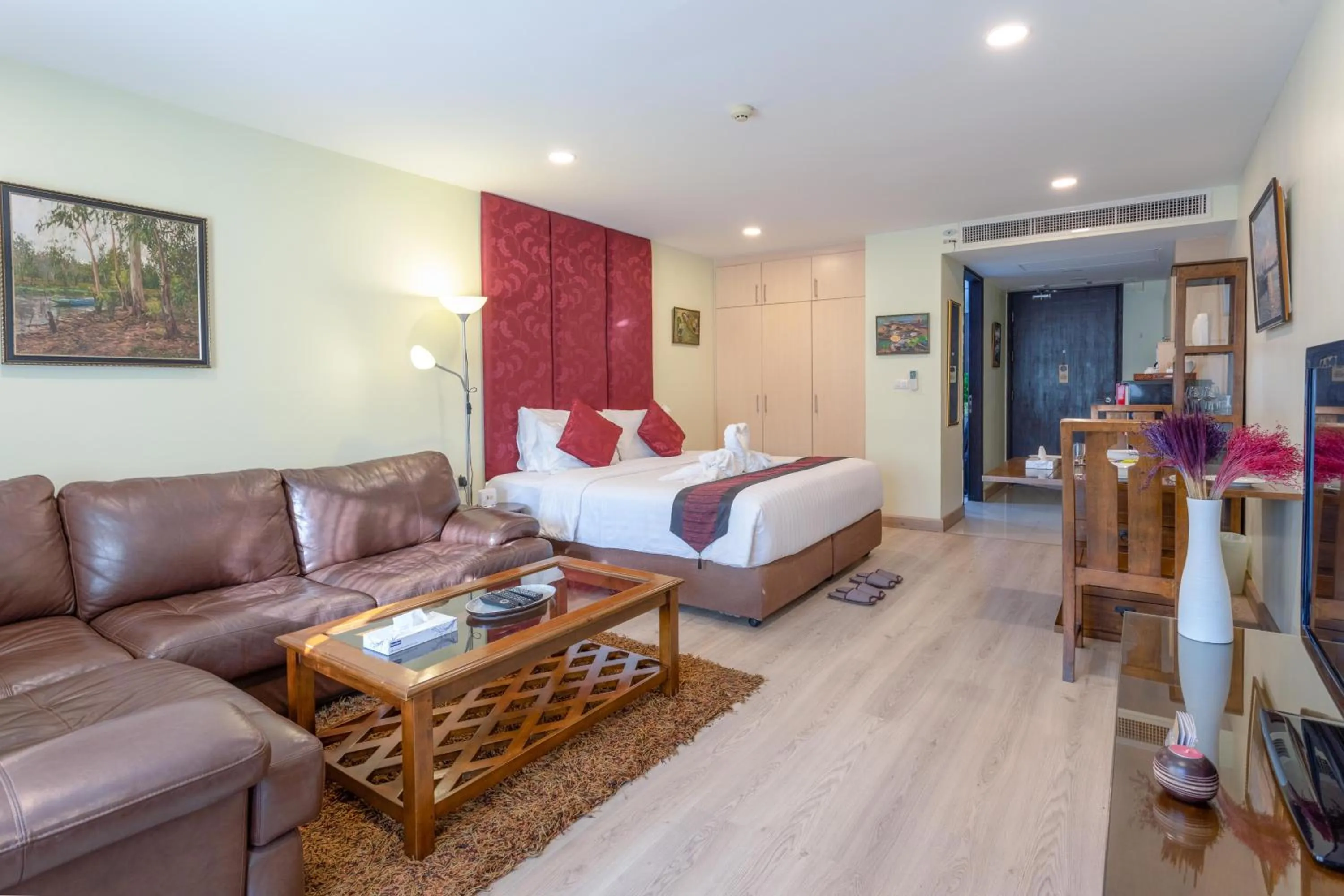 Property building, Bed in Citismart Luxury Apartments