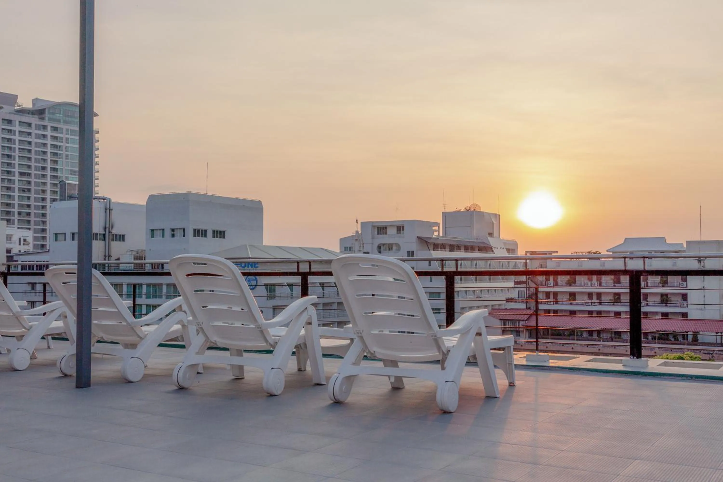 Swimming pool in Citismart Luxury Apartments