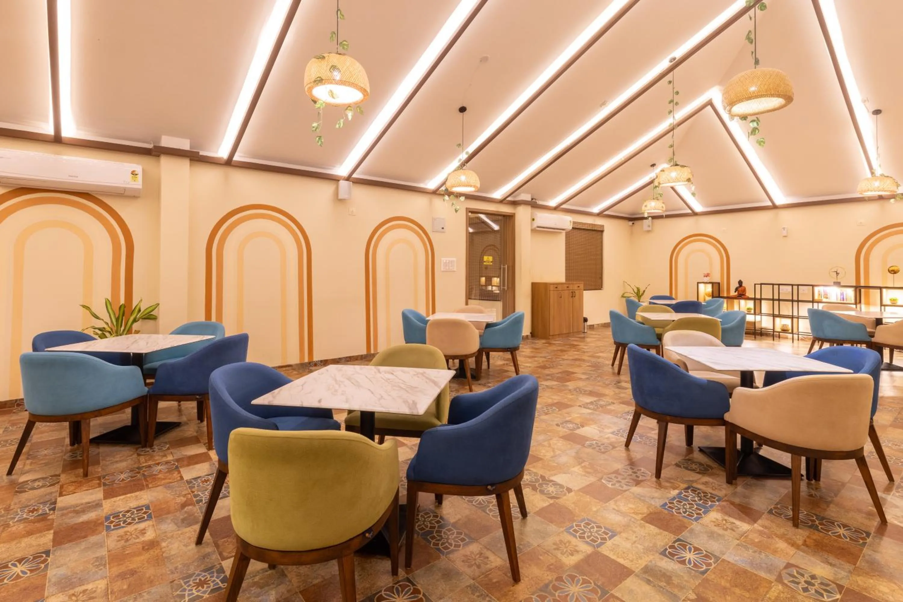 Restaurant/places to eat in Nilaya Stays