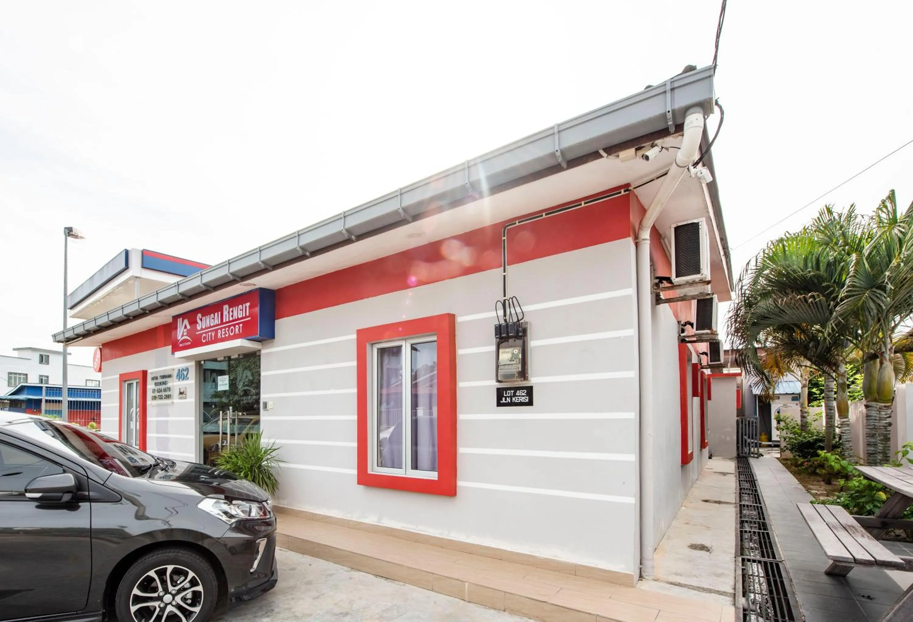 Property building in Sg Rengit City Resort 1