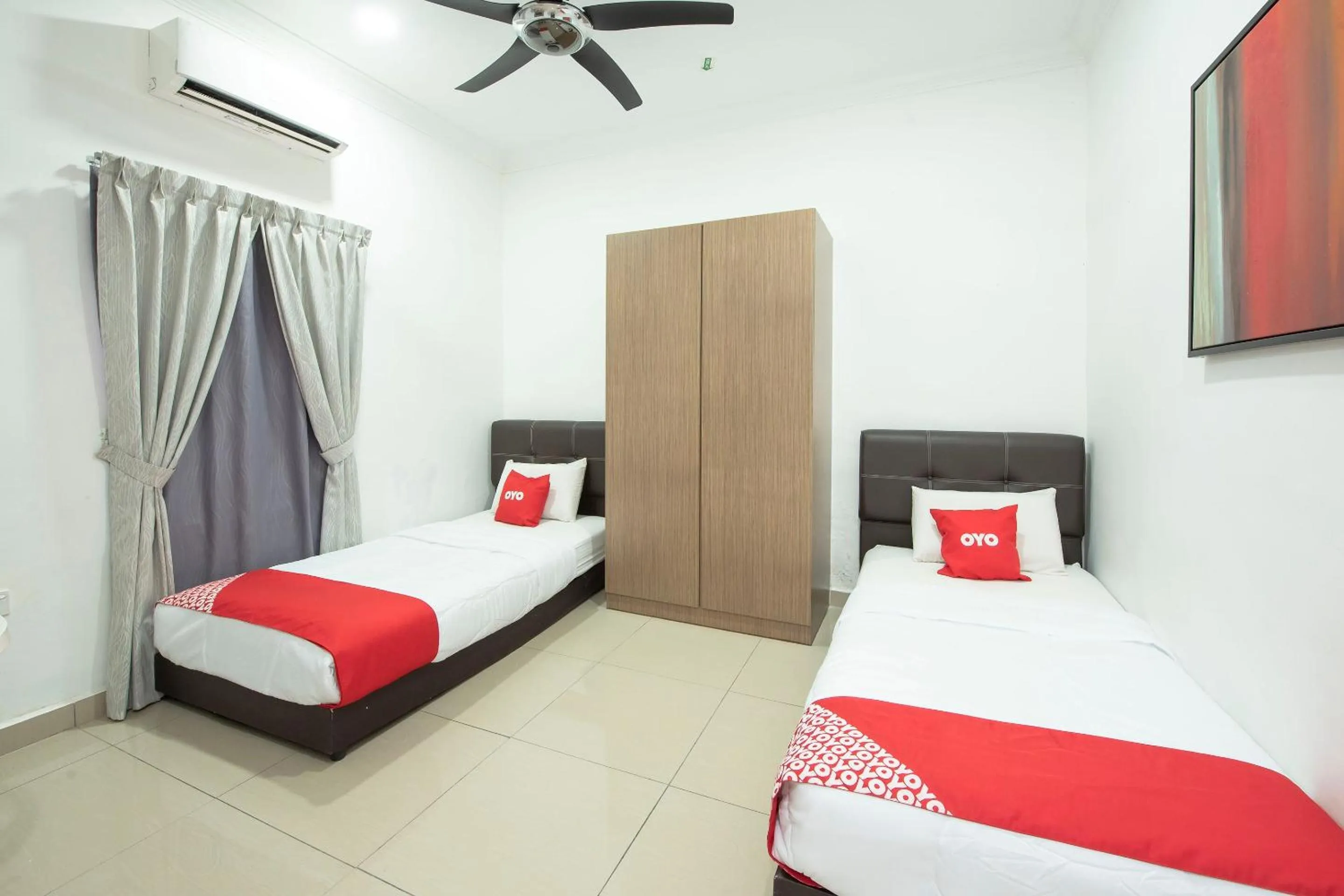 Bed in Sg Rengit City Resort 1