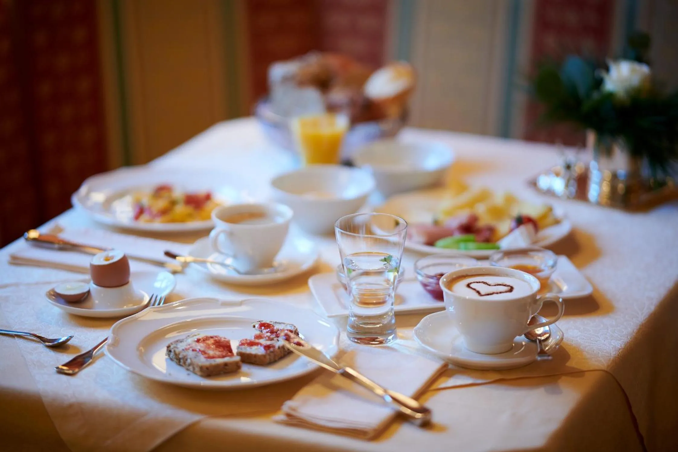 Restaurant/places to eat in Hotel Garni Schneider