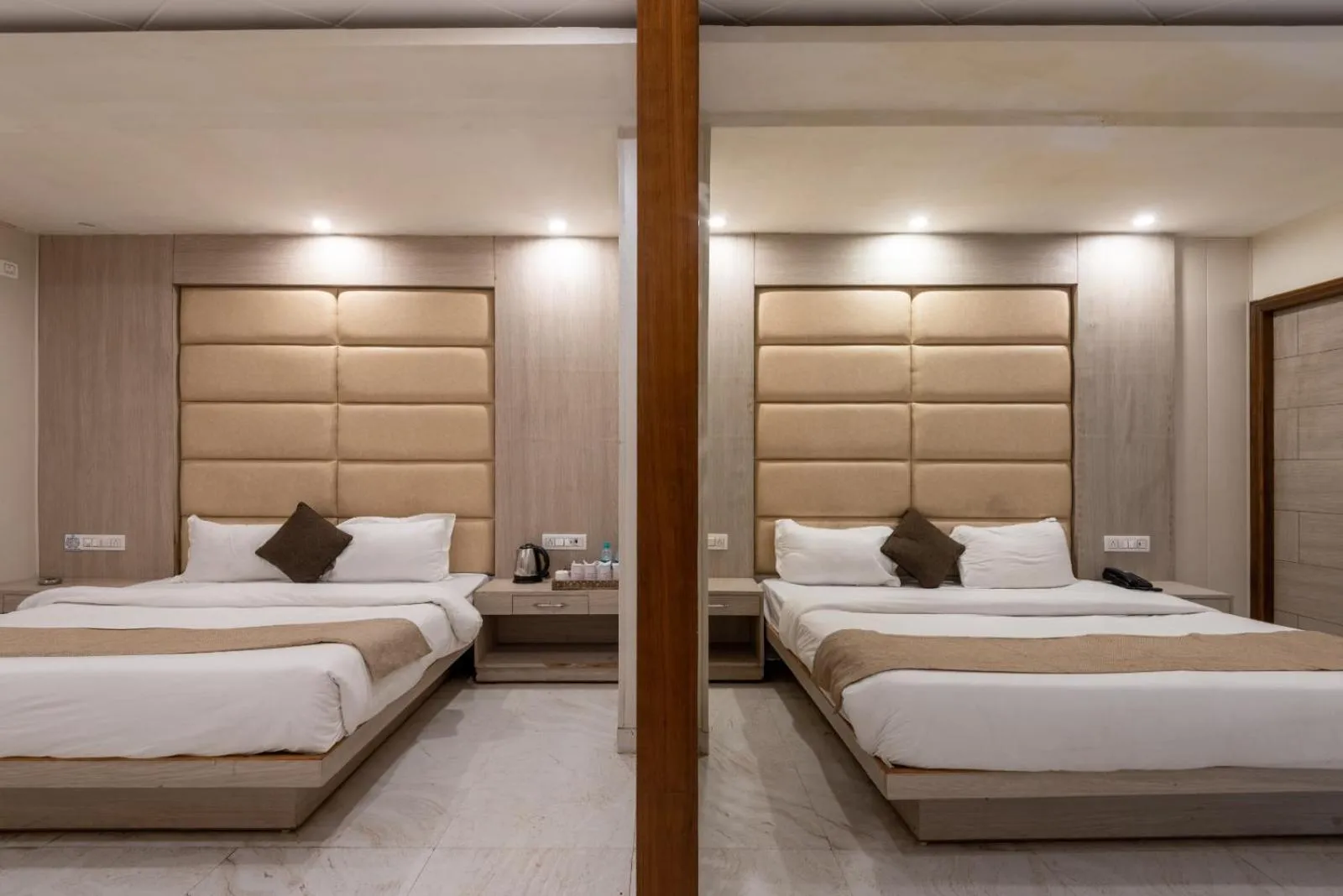 Bed in Shining hills by Lawrence Hotels