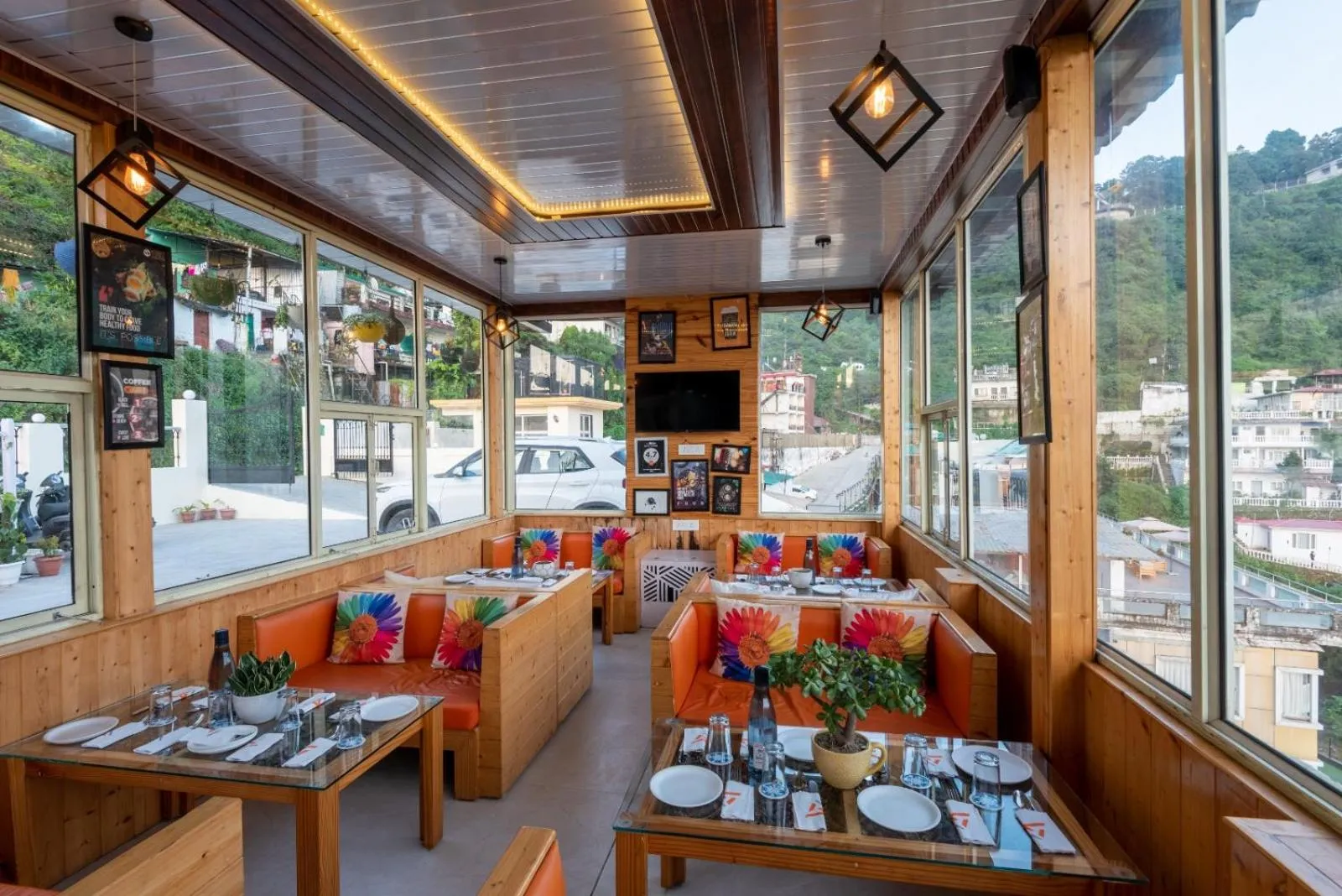 Shining hills by Lawrence Hotels