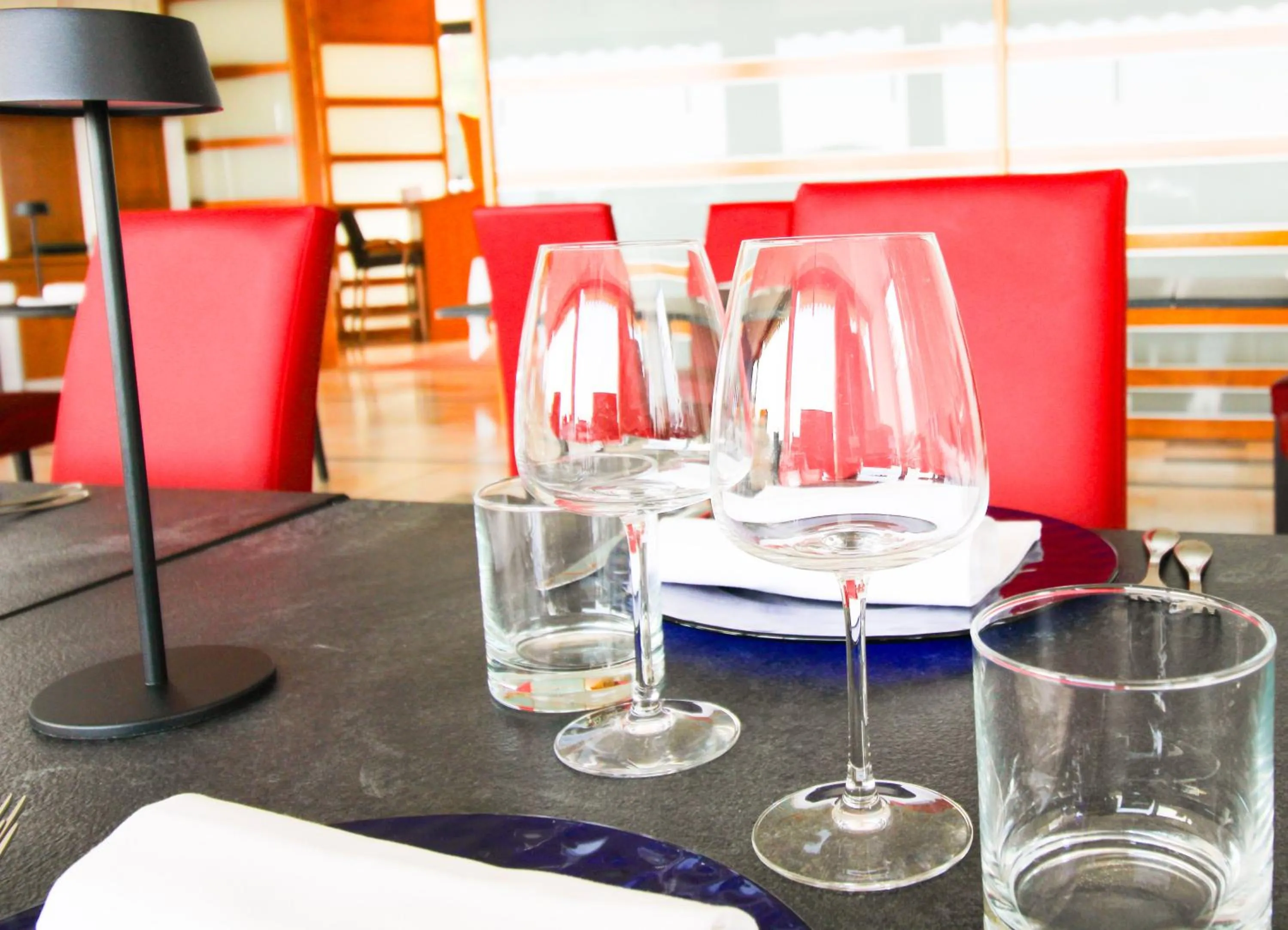 Restaurant/places to eat in HA Hotel