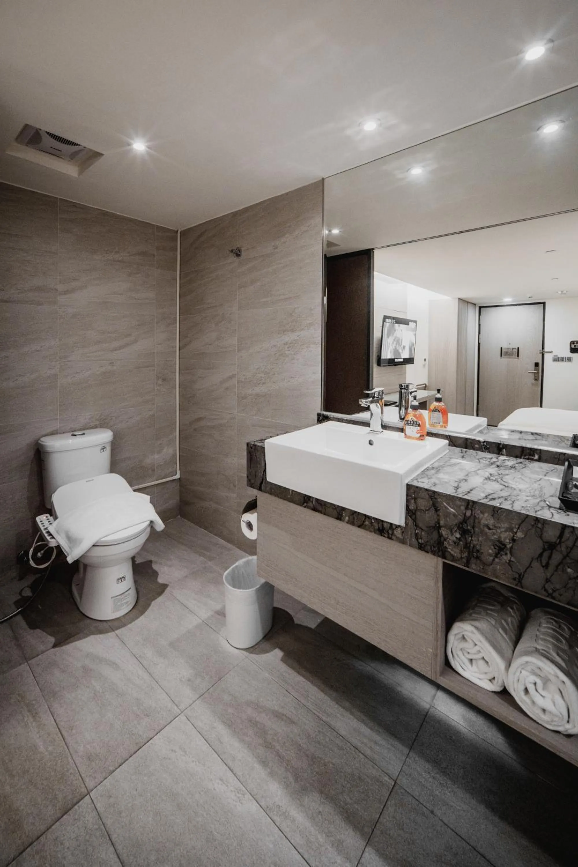 Bathroom in Hub Hotel Kaohsiung Yawan Branch