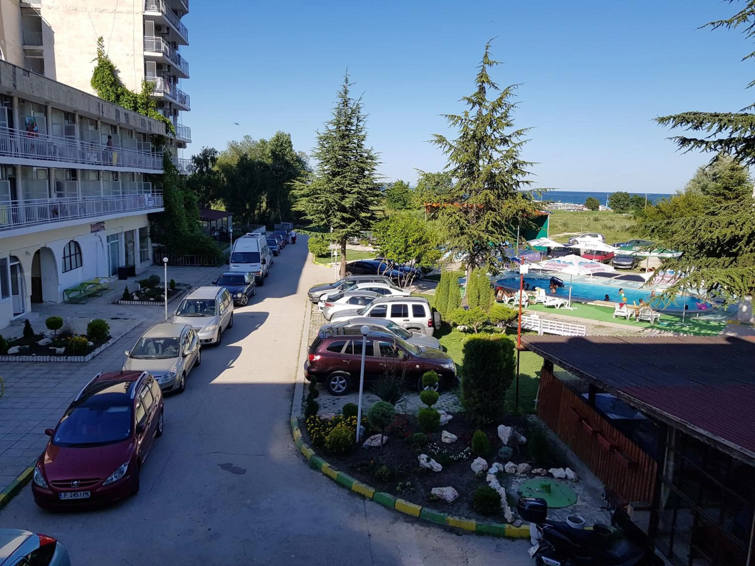 Garden view in DSK Hotel